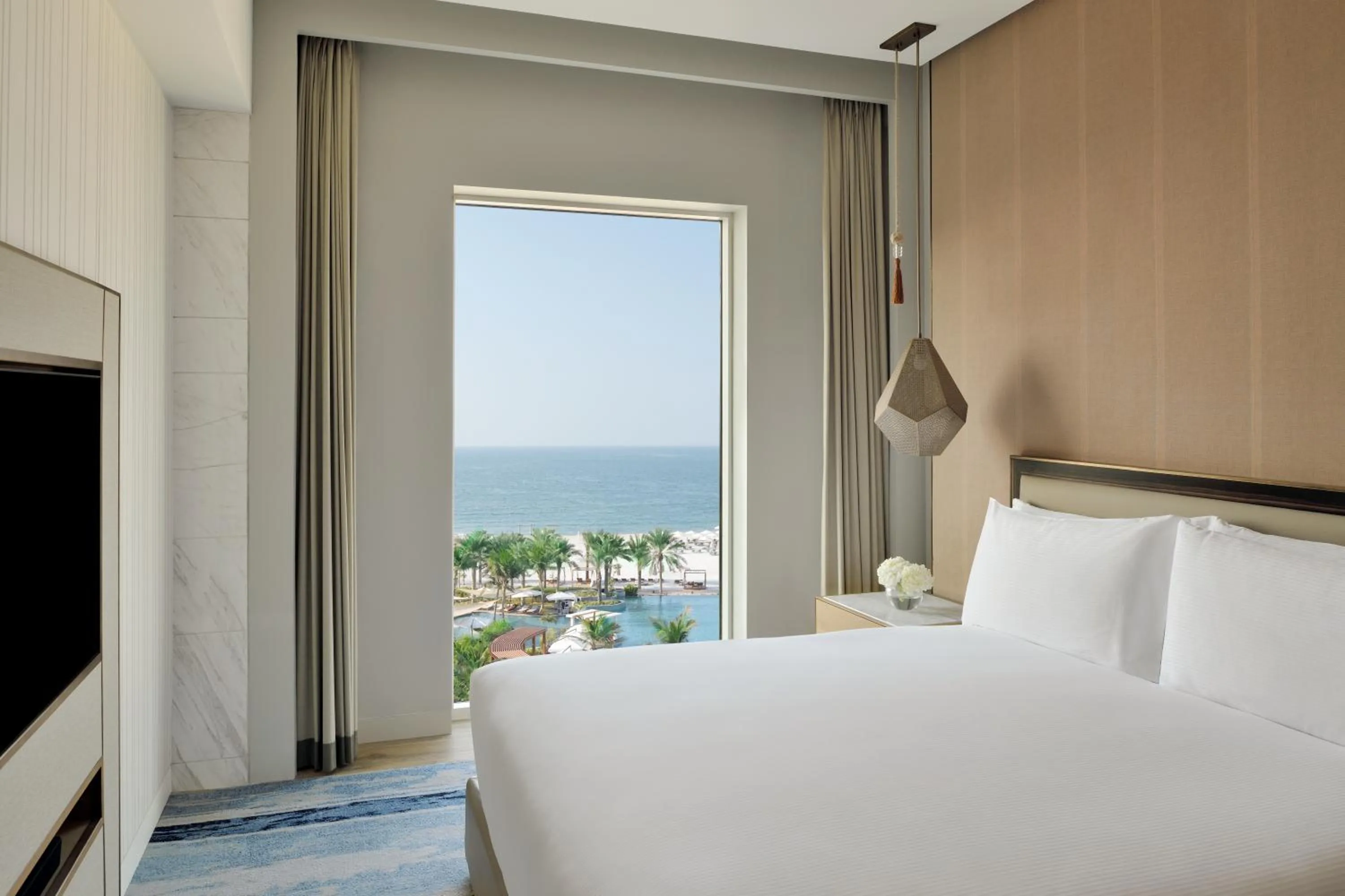 Bedroom, Bed in InterContinental Ras Al Khaimah Mina Al Arab Resort & Spa by IHG