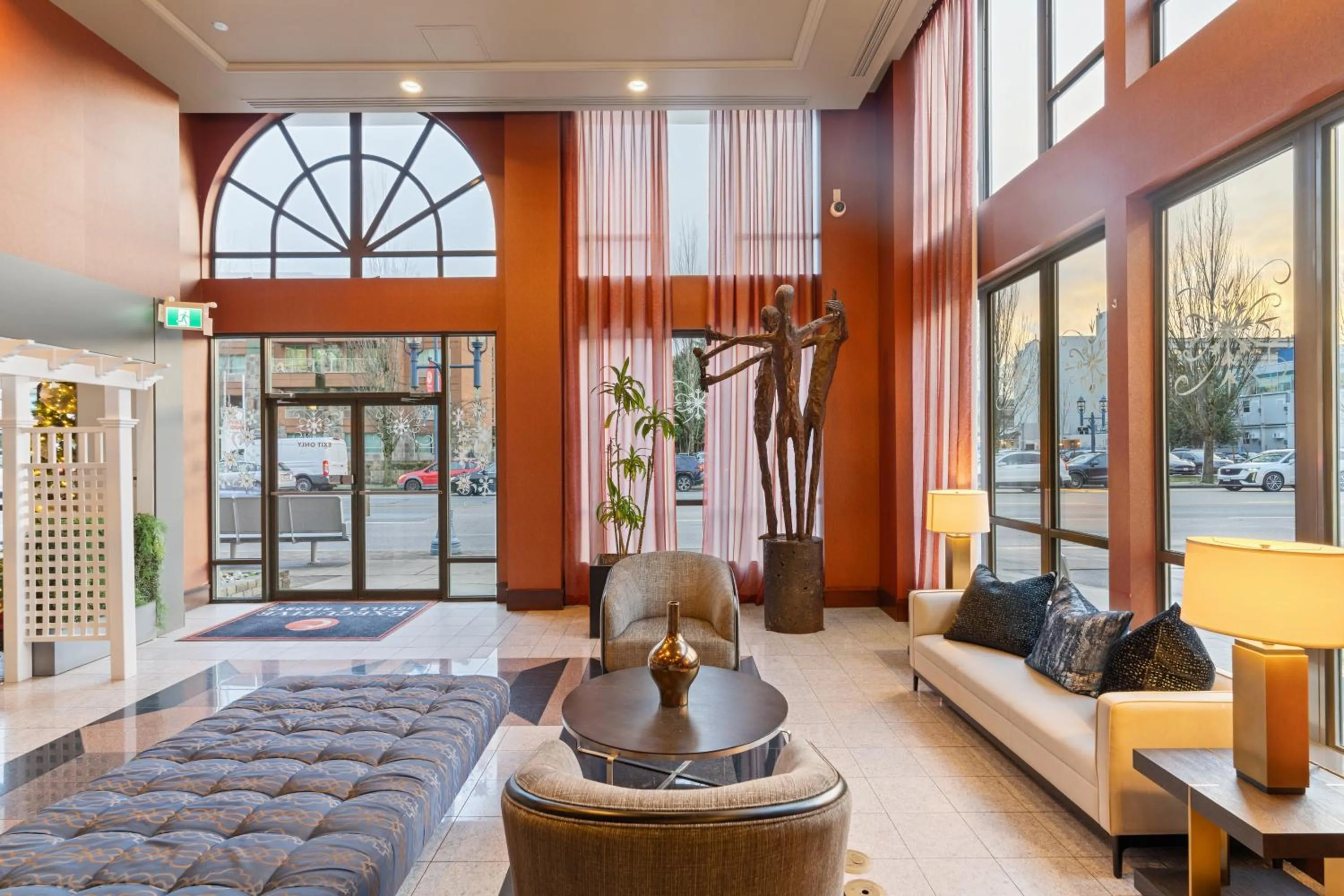 Lobby or reception in Executive Hotel Vancouver Airport