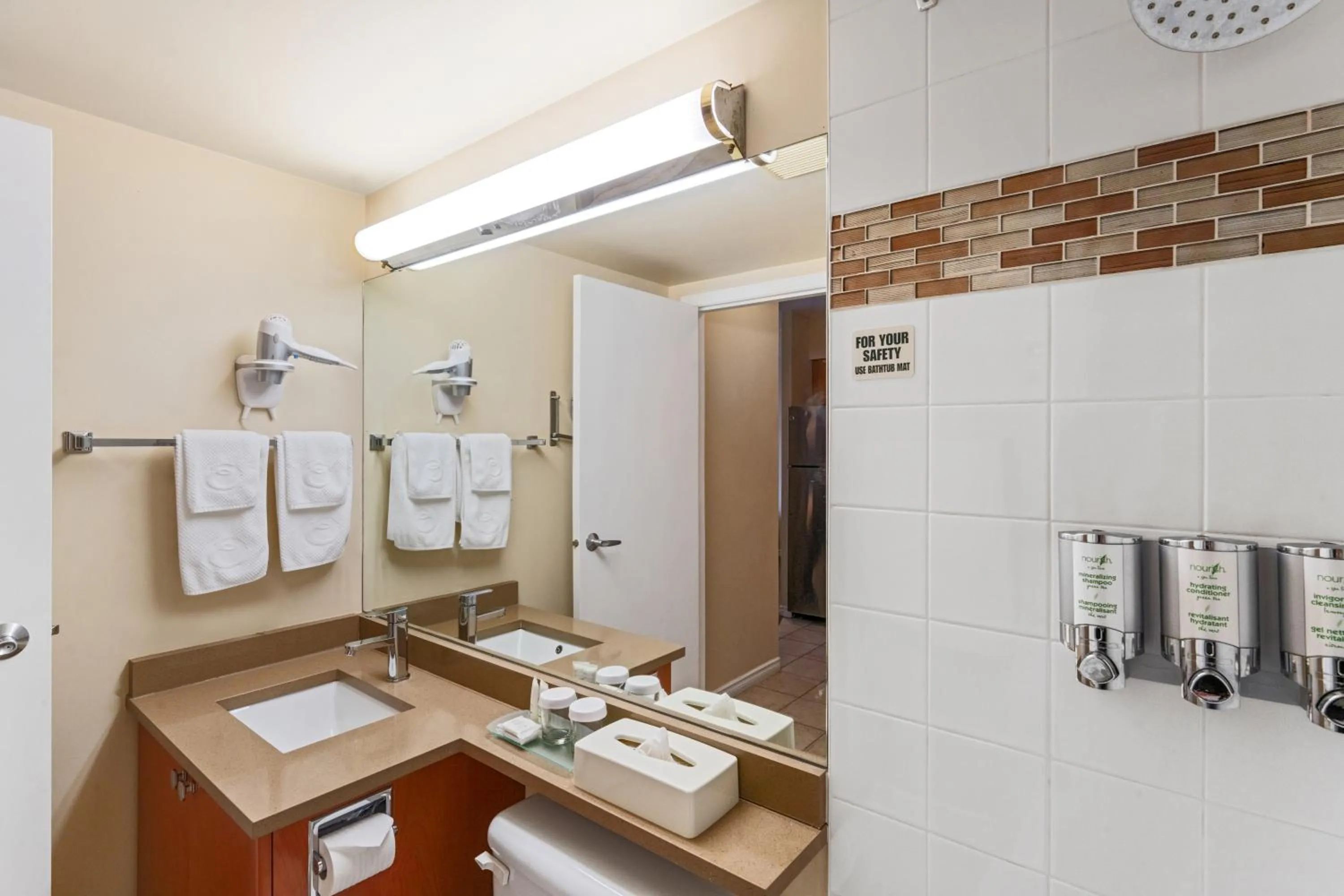 Executive Hotel Vancouver Airport