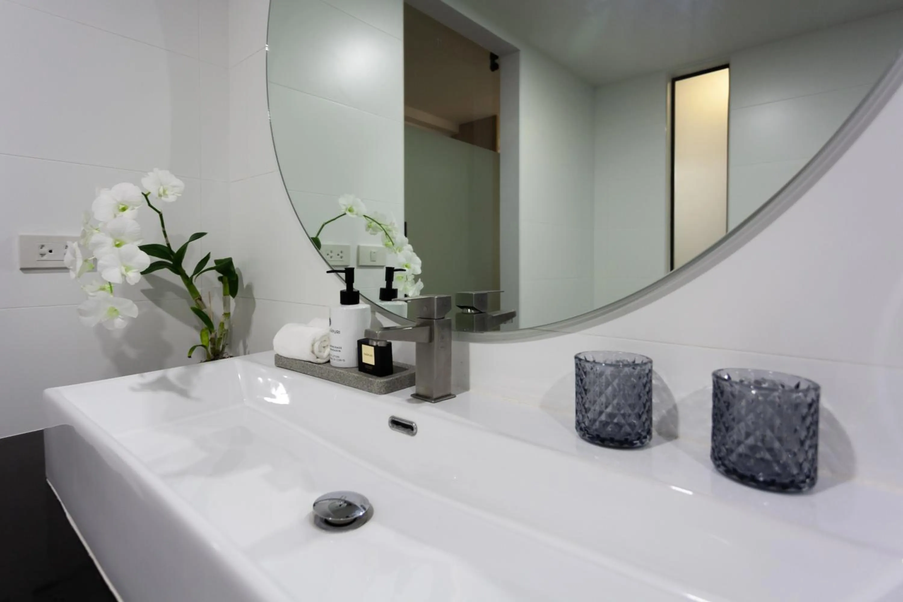Bathroom in Anona Beachfront Phuket Resort-SHA EXTRA PLUS