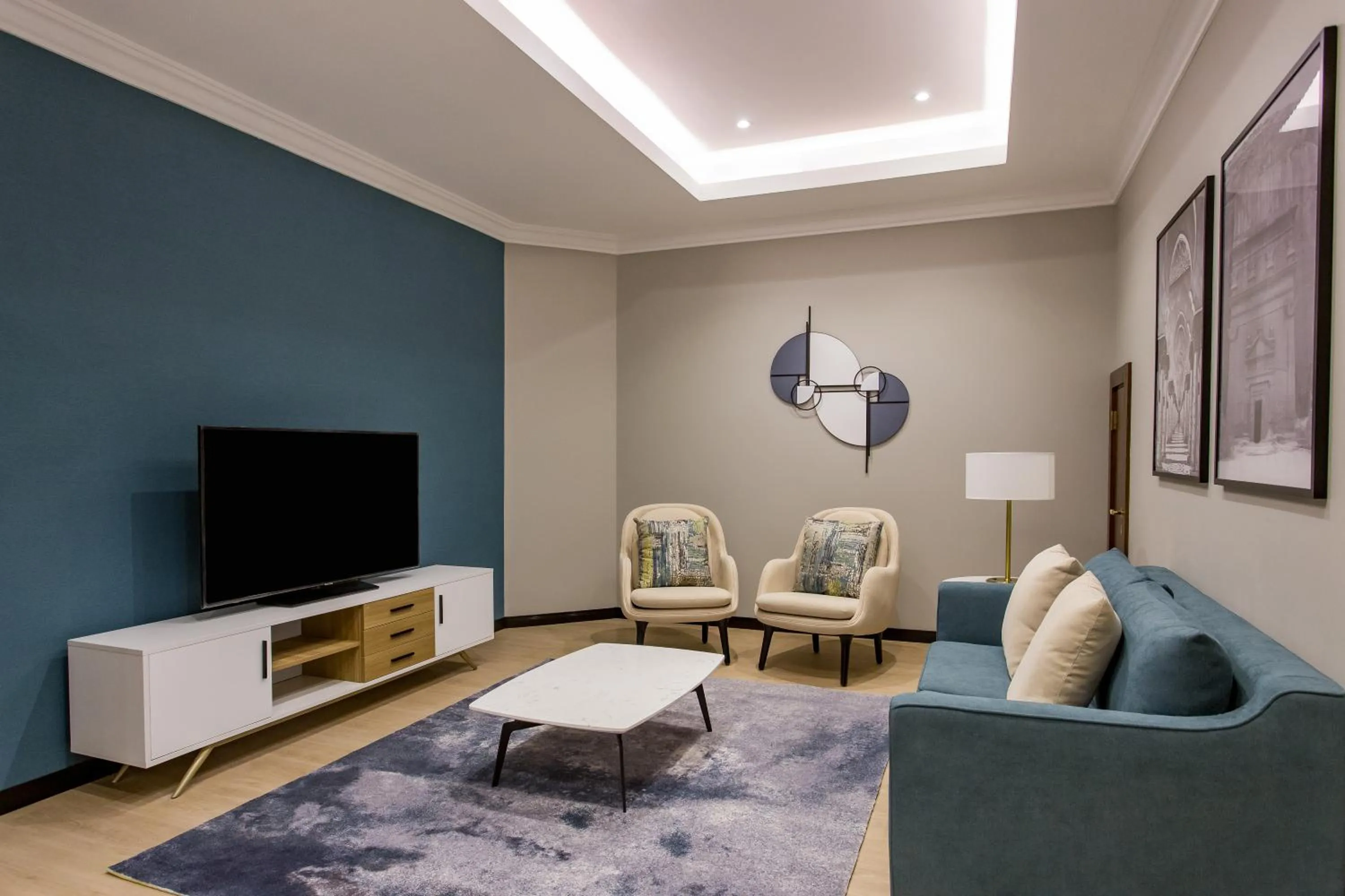 TV and multimedia in Radisson Hotel Riyadh Airport