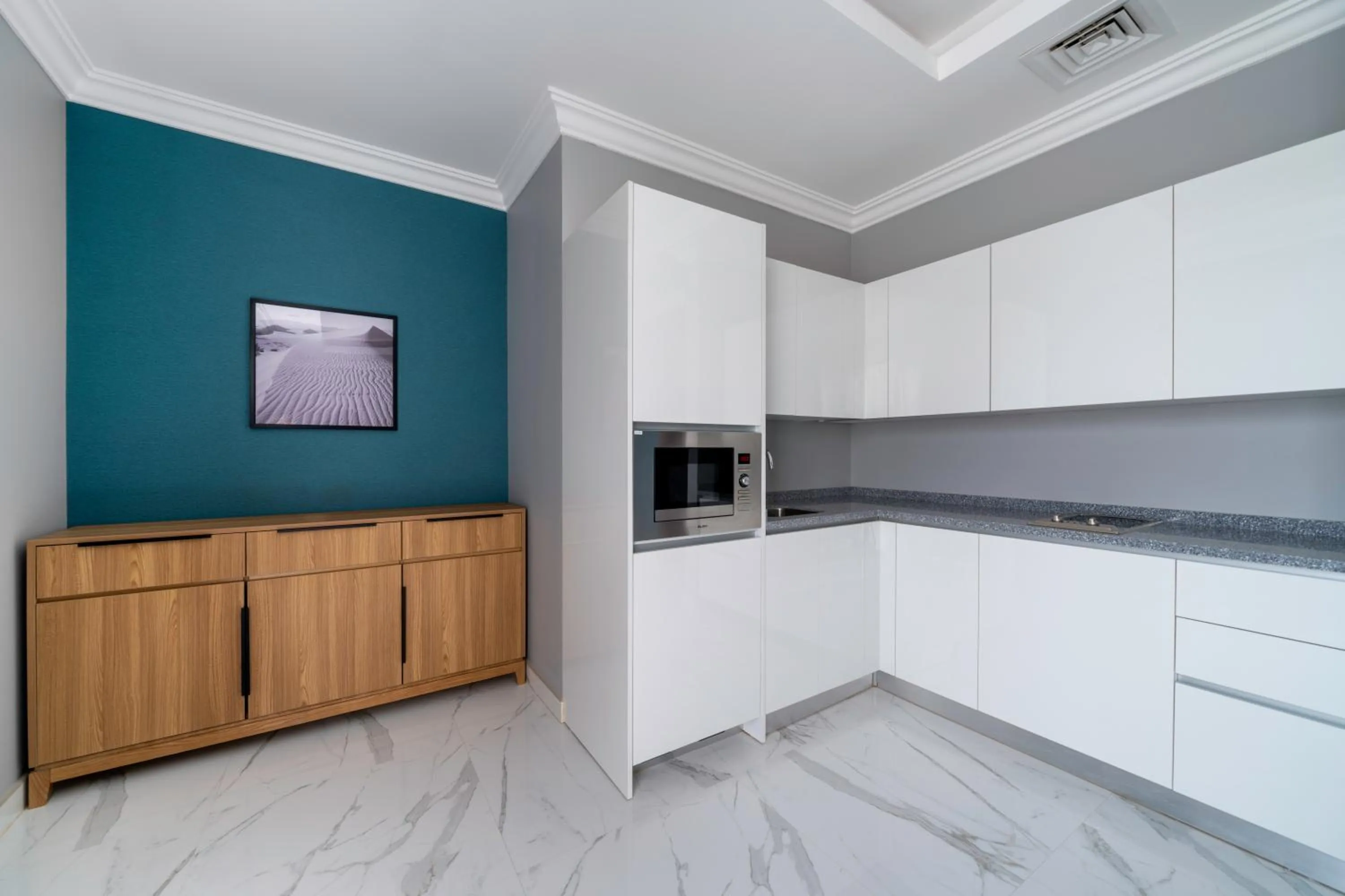 Kitchen or kitchenette in Radisson Hotel Riyadh Airport