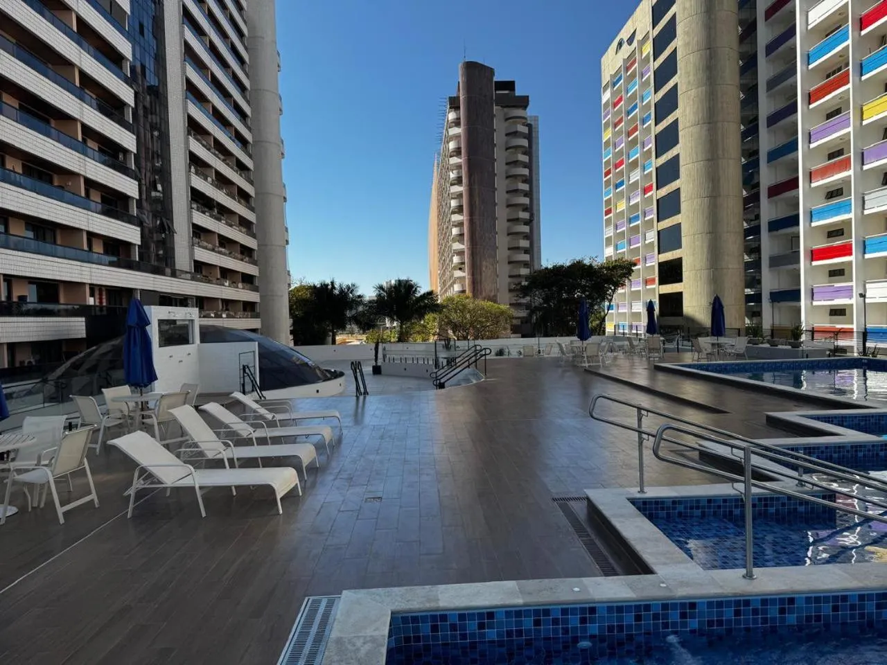 Pool view in Bonaparte Blue Residence - Flat Particular