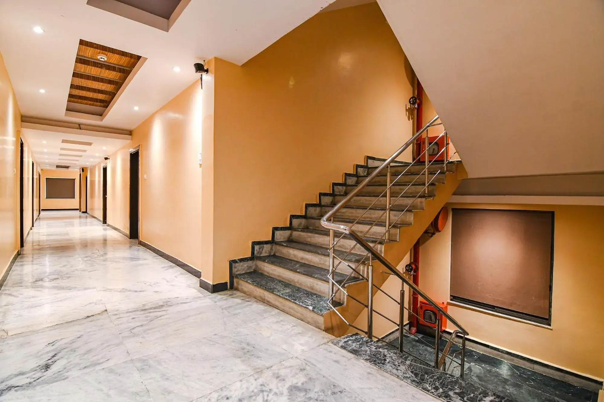 Lobby or reception in FabHotel Shivani International Lobby or reception in FabHotel Shivani International