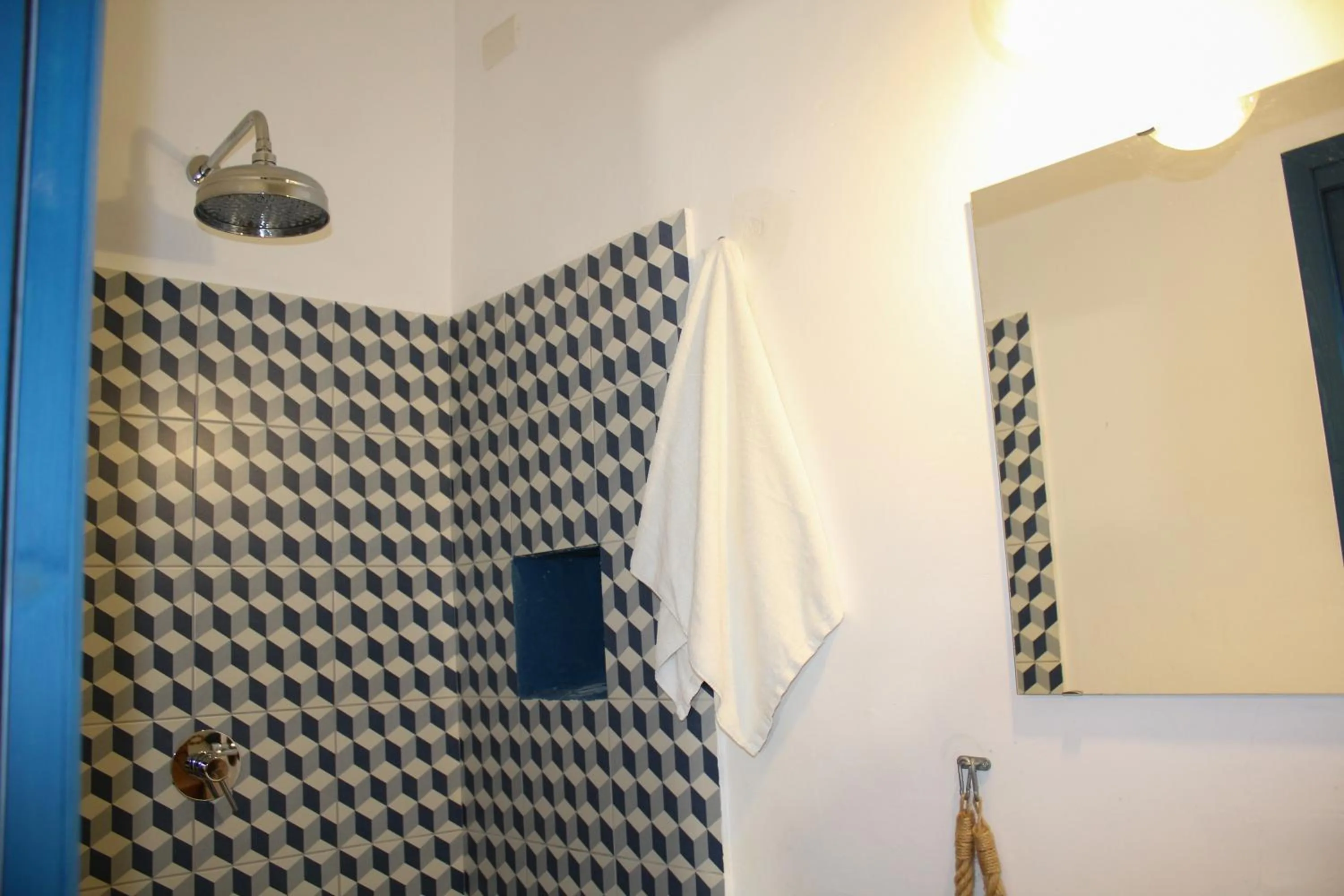 Shower in Terra Muronis Hotel Diffuso