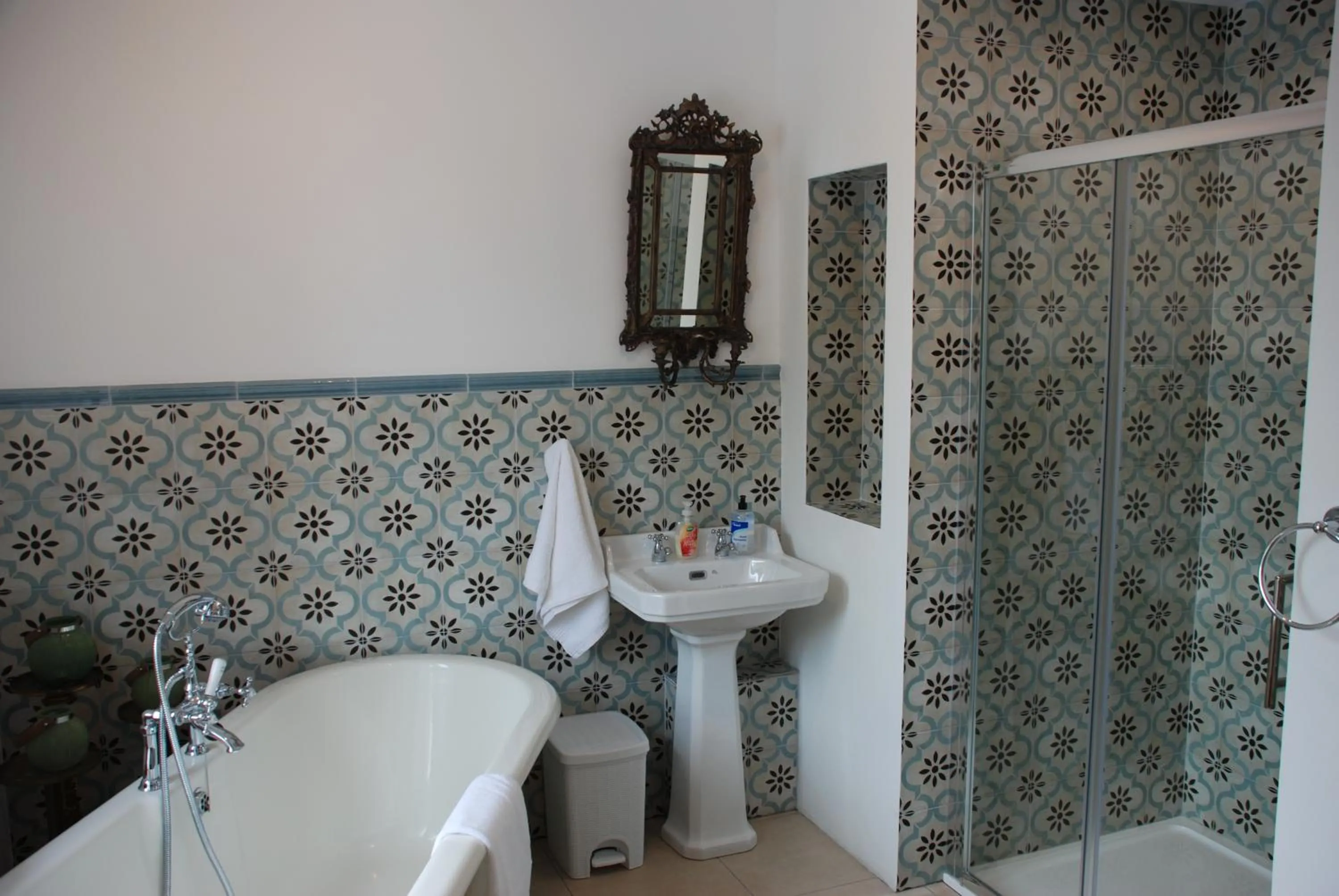 Bathroom in Claregalway Castle