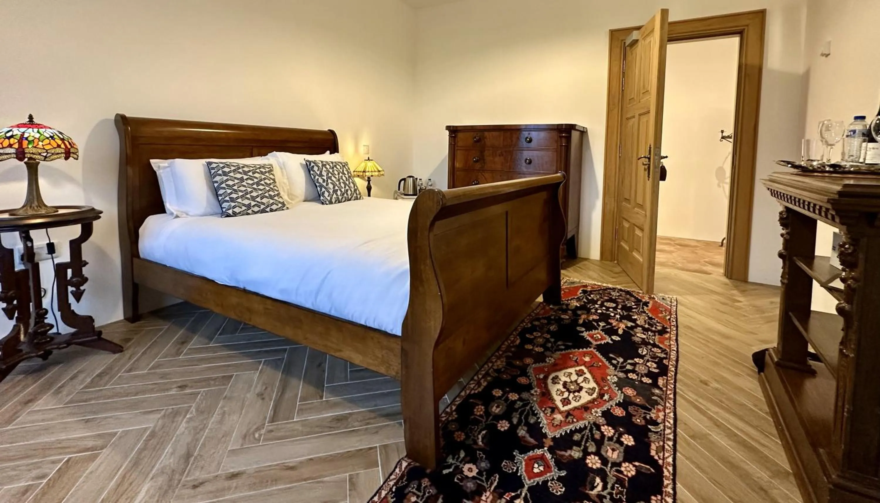 Bed in Claregalway Castle