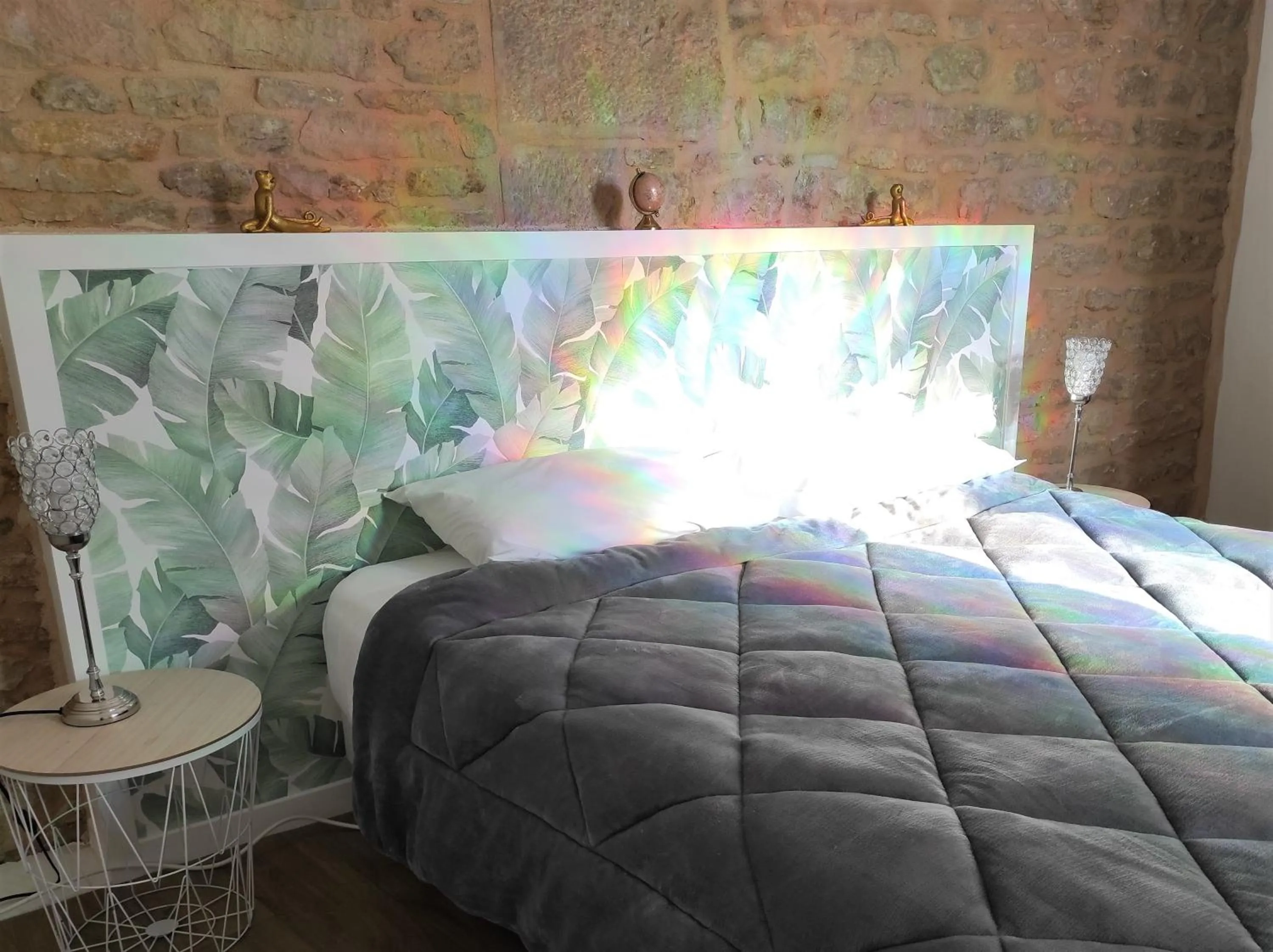 Bed in Appartement Cogny - les Meublés des Pierres Dorées