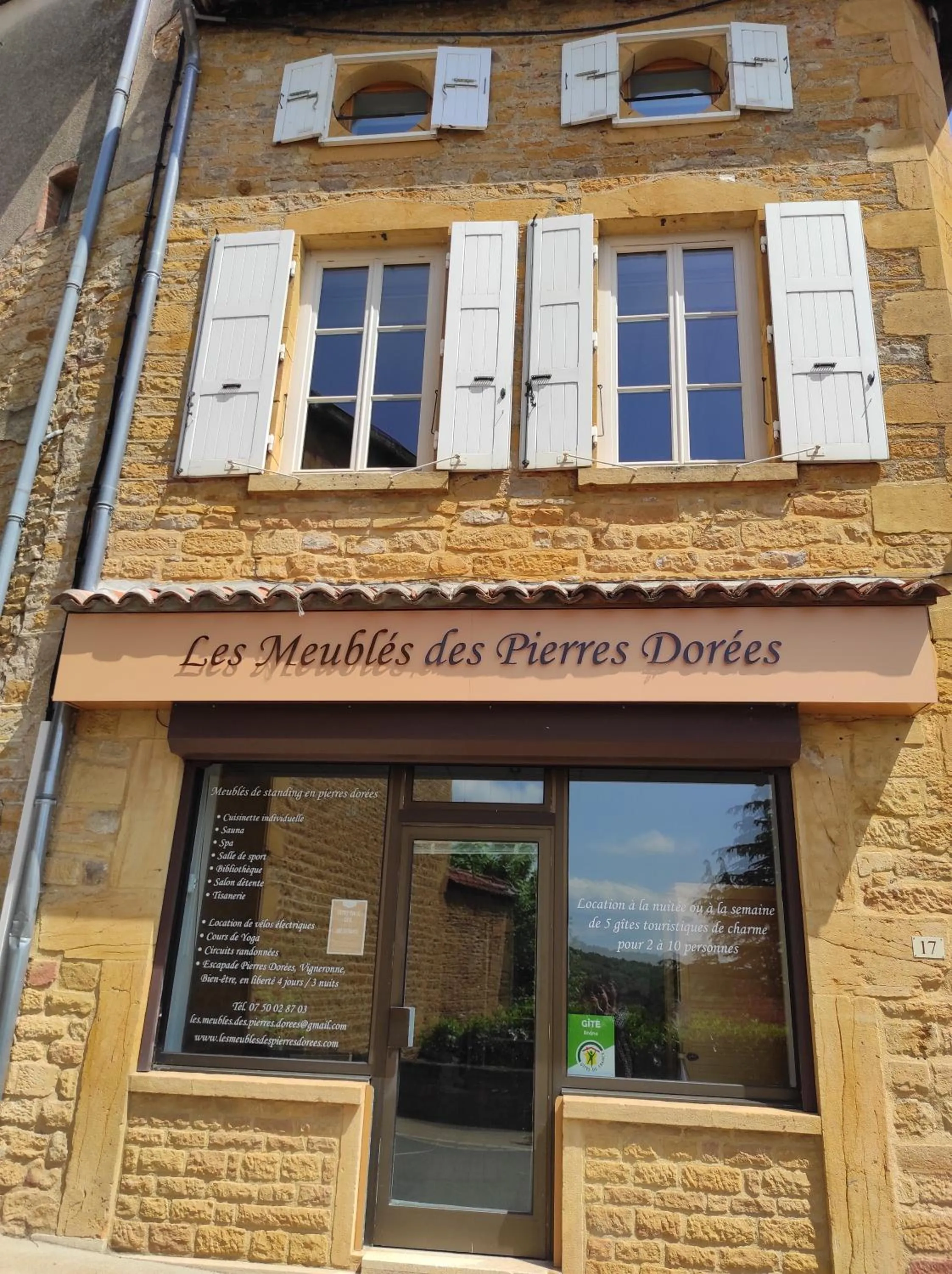 Facade/entrance in Appartement Cogny - les Meublés des Pierres Dorées