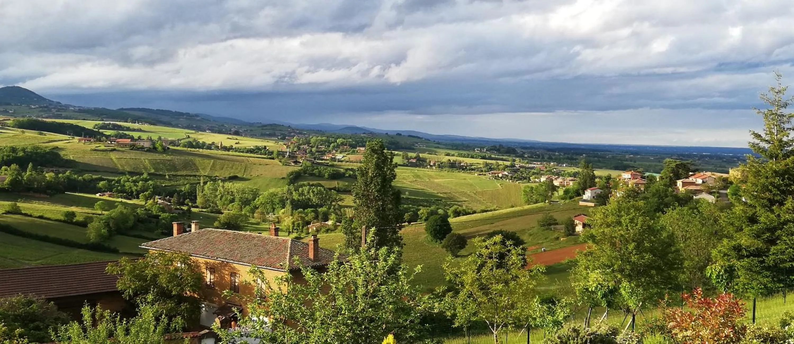 Nearby landmark in Appartement Cogny - les Meublés des Pierres Dorées