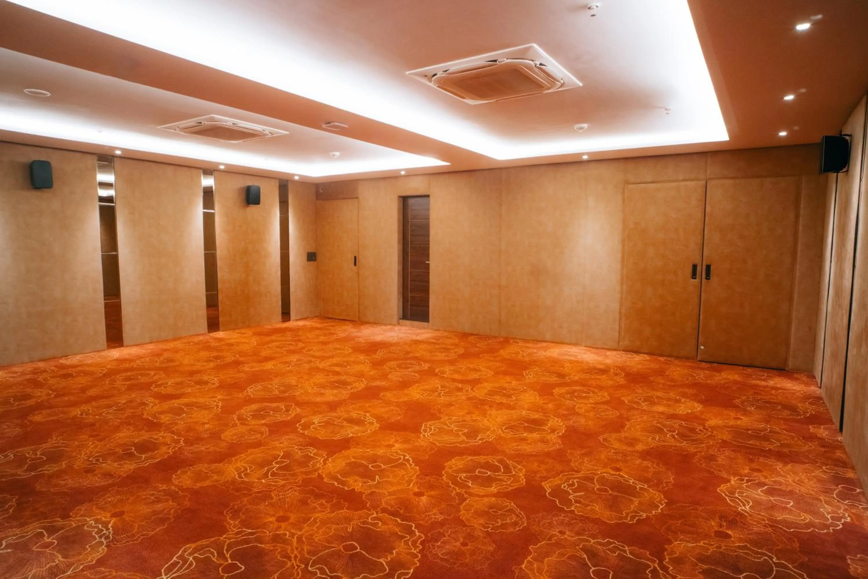 Banquet/Function facilities in Playotel Premier Vijay Nagar