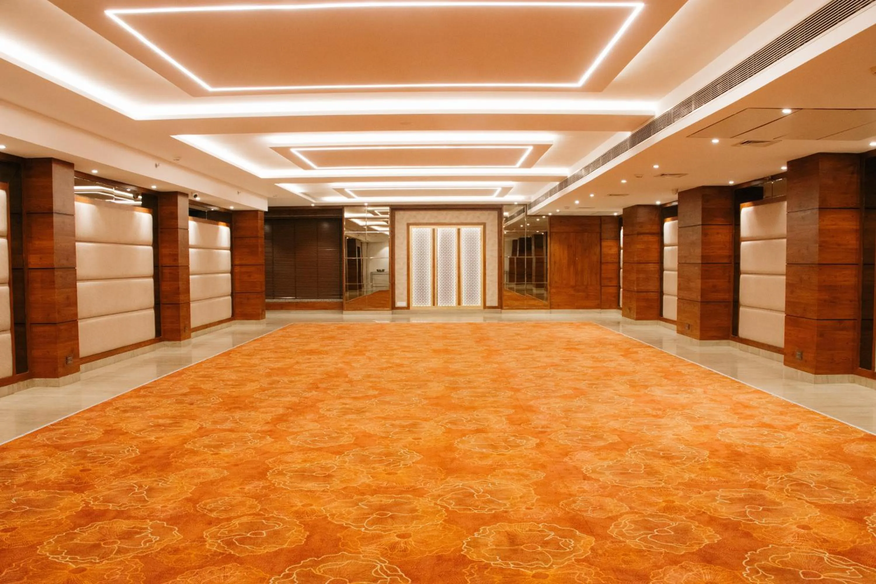 Banquet/Function facilities in Playotel Premier Vijay Nagar