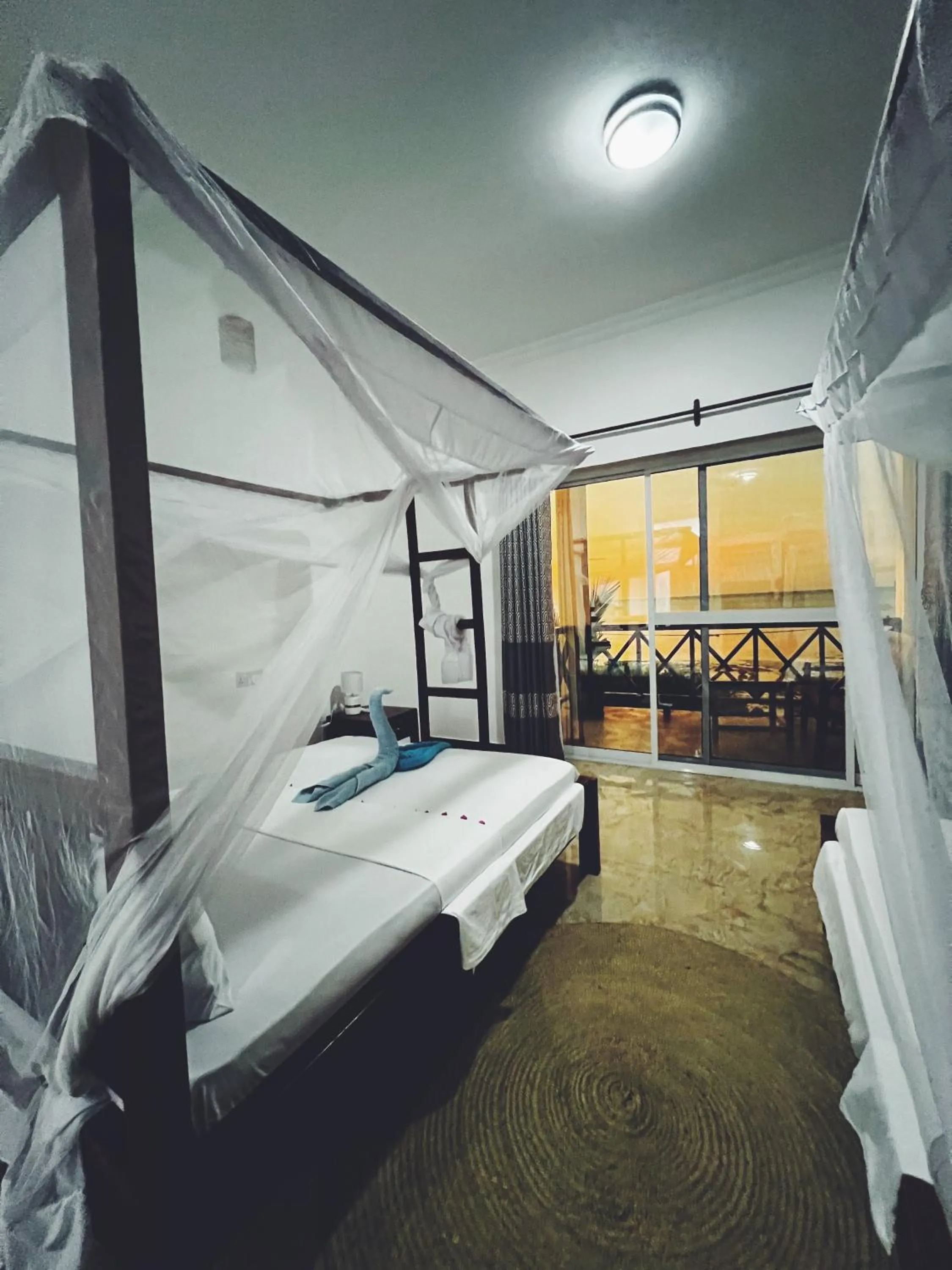 Bed in Crystal Beach Nungwi