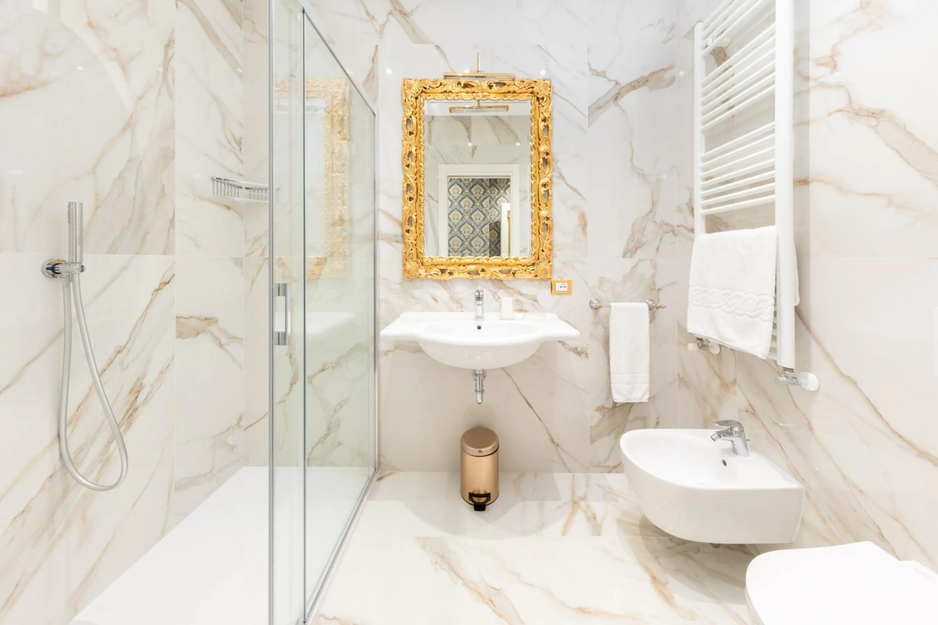 Bathroom in La Veneziana Boutique Rooms