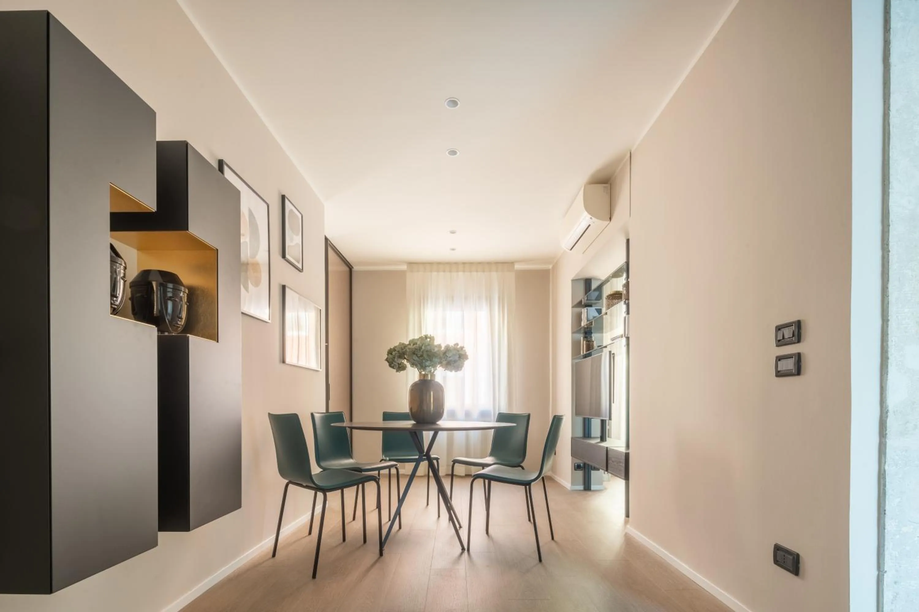 Accademia Apartments R&R