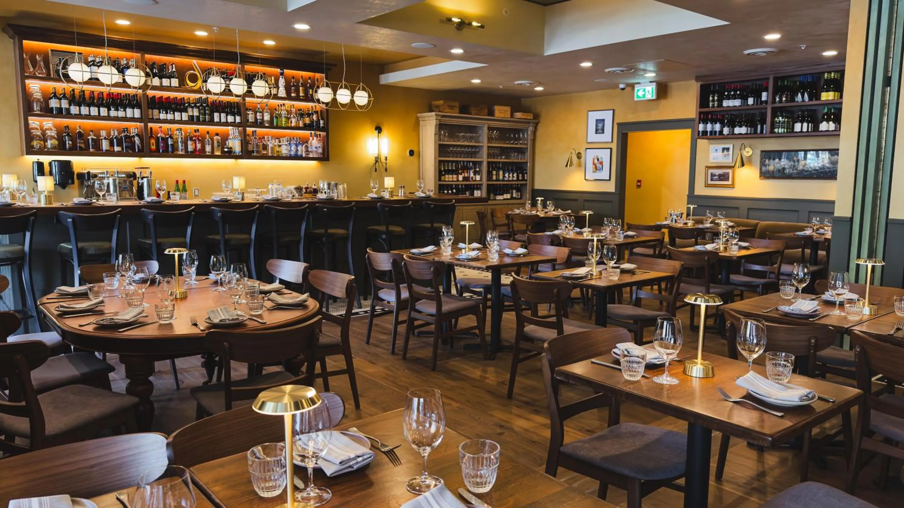 Restaurant/places to eat in Summit Lodge Boutique Hotel by Paradox