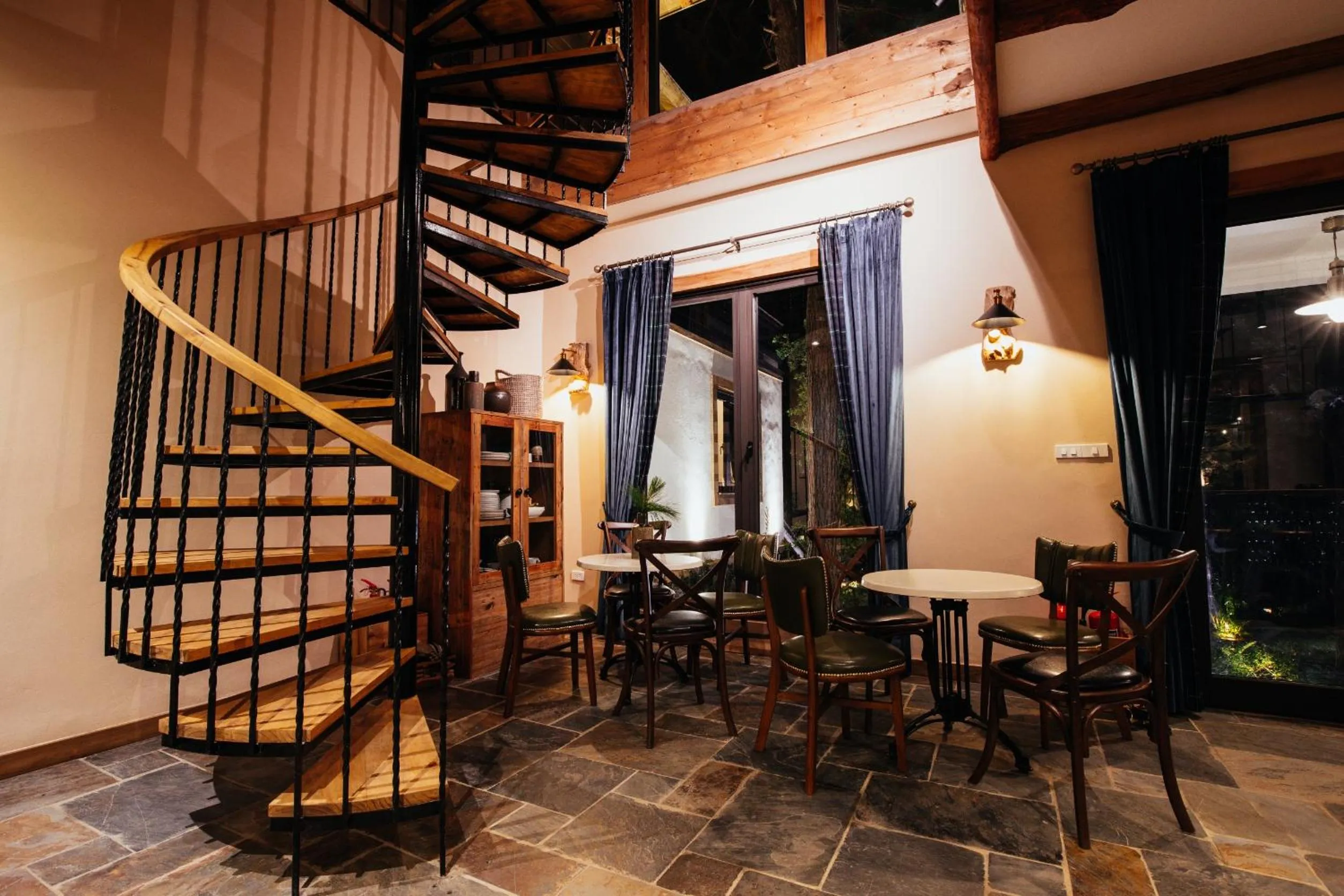 Lobby or reception in AMAYA HOME - Lodge, Spa & Restaurant