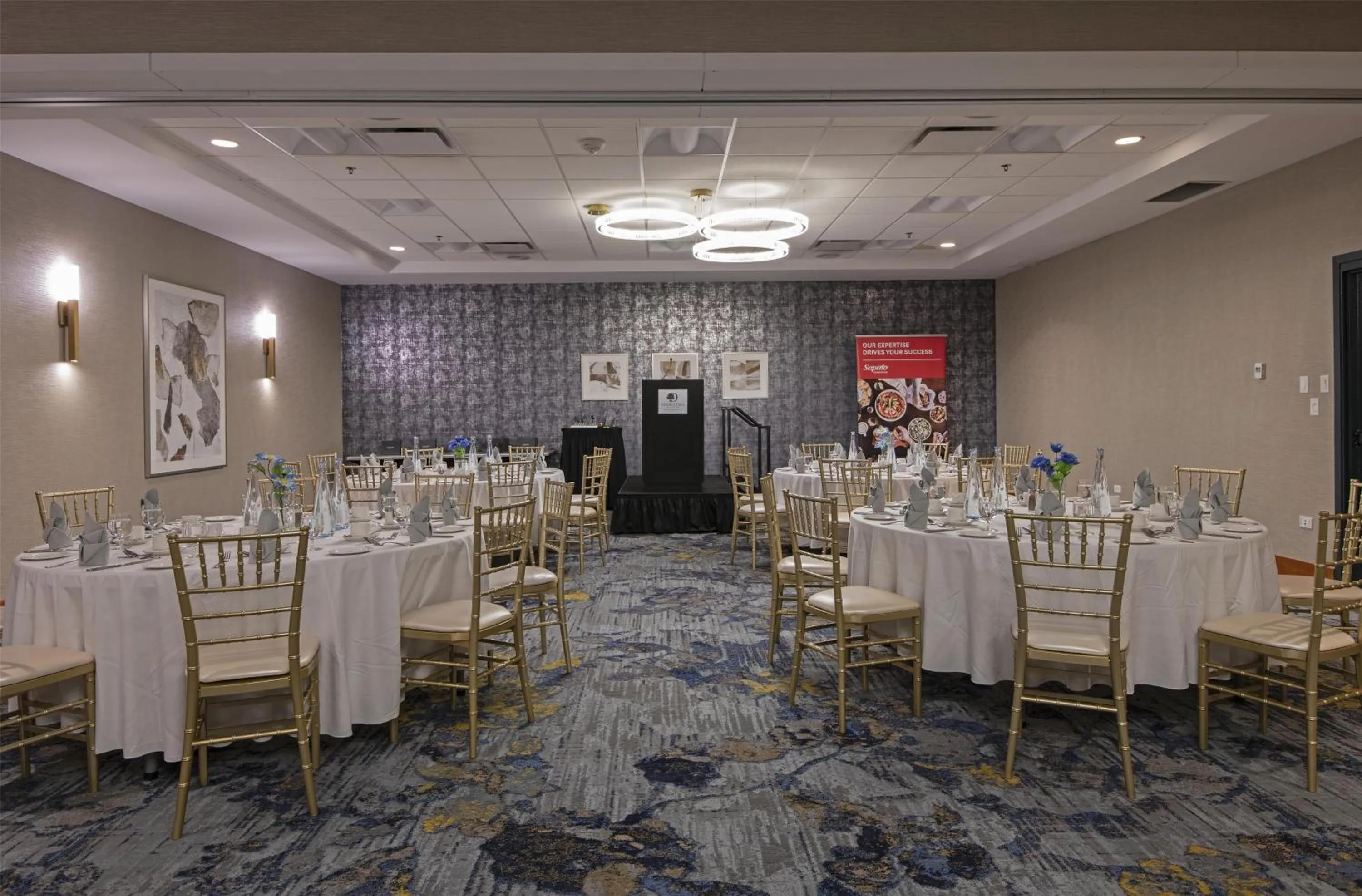 Meeting/conference room in DoubleTree by Hilton West Edmonton