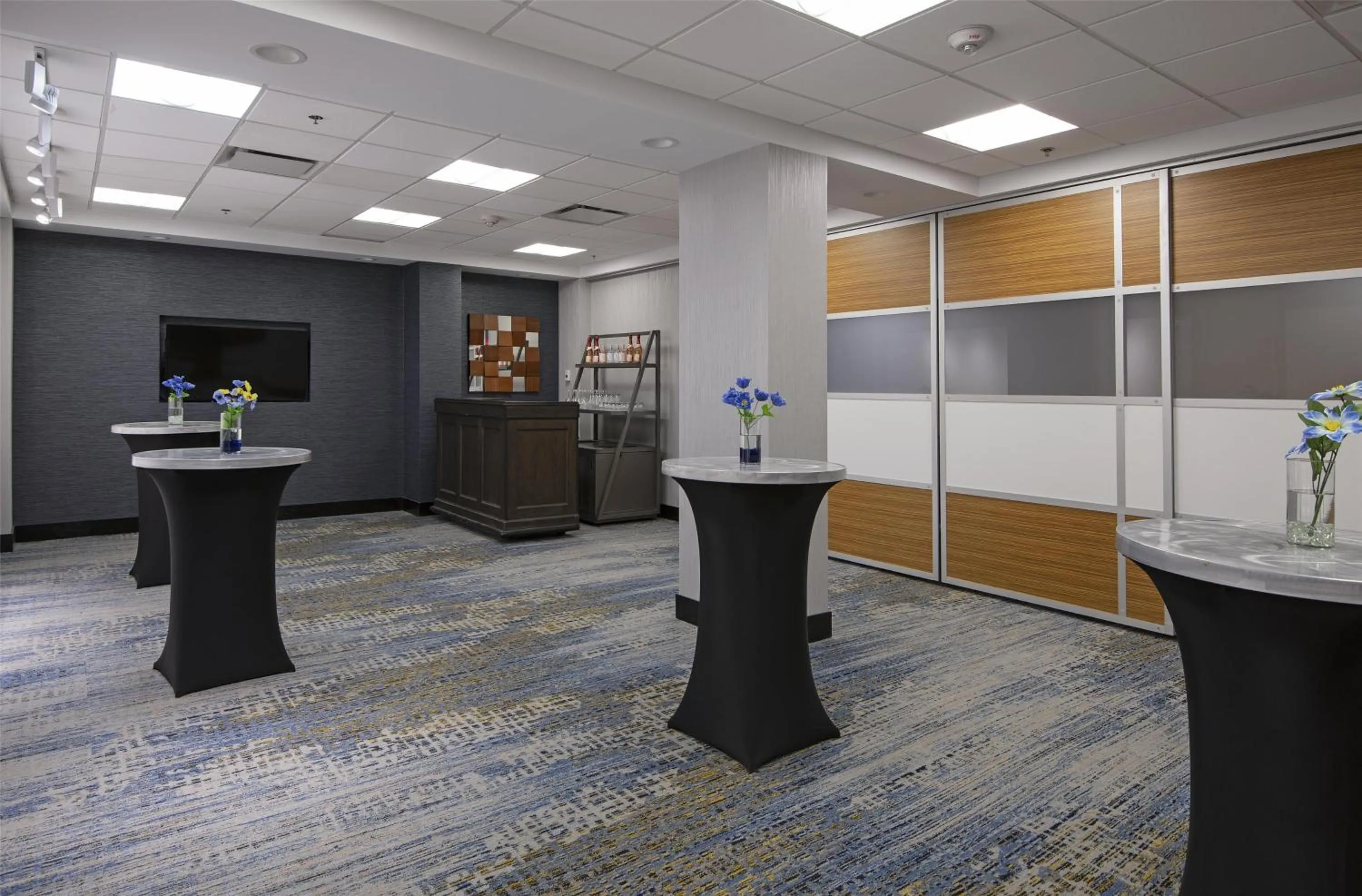 Meeting/conference room in DoubleTree by Hilton West Edmonton