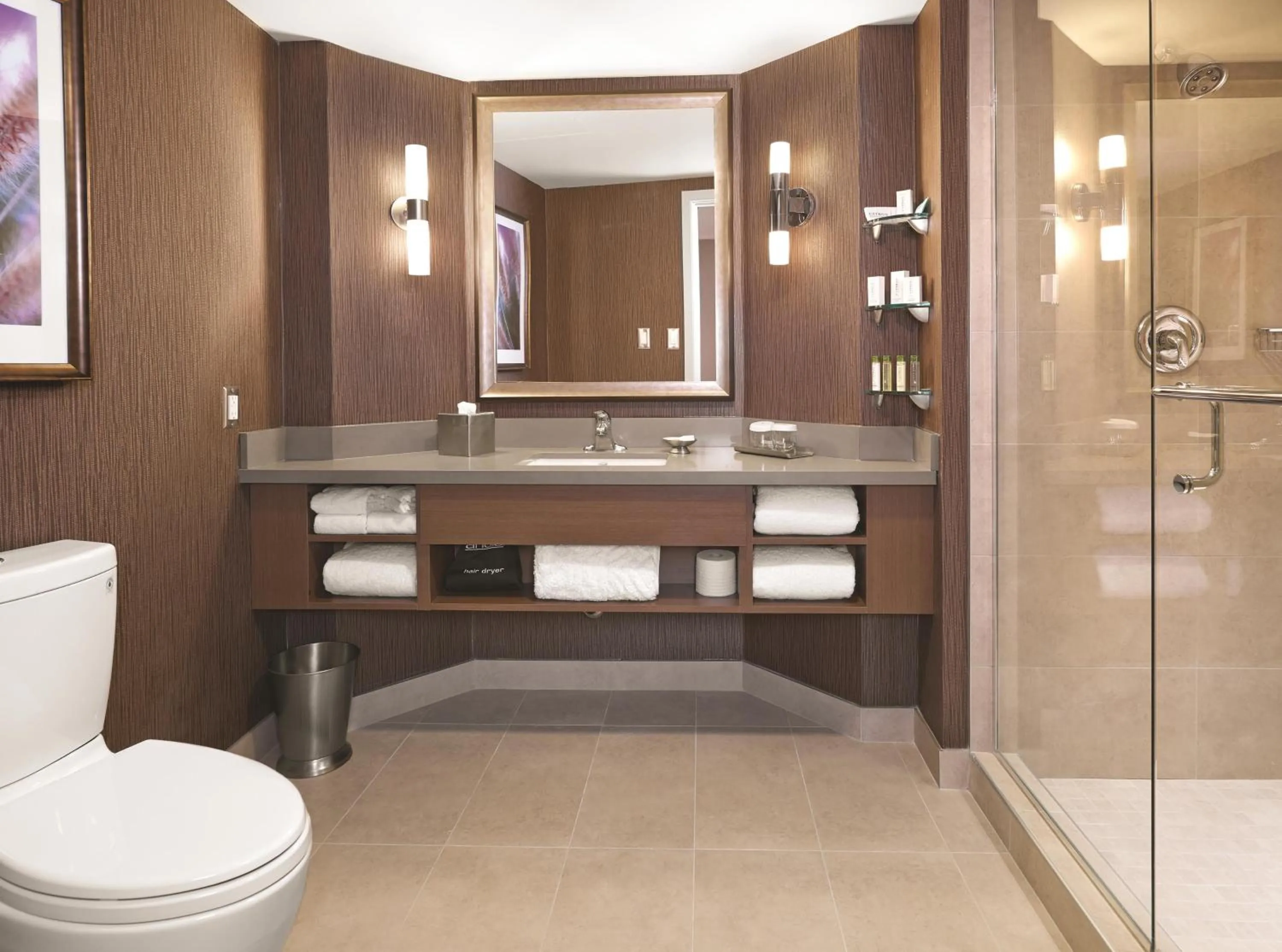 Bathroom in DoubleTree by Hilton West Edmonton