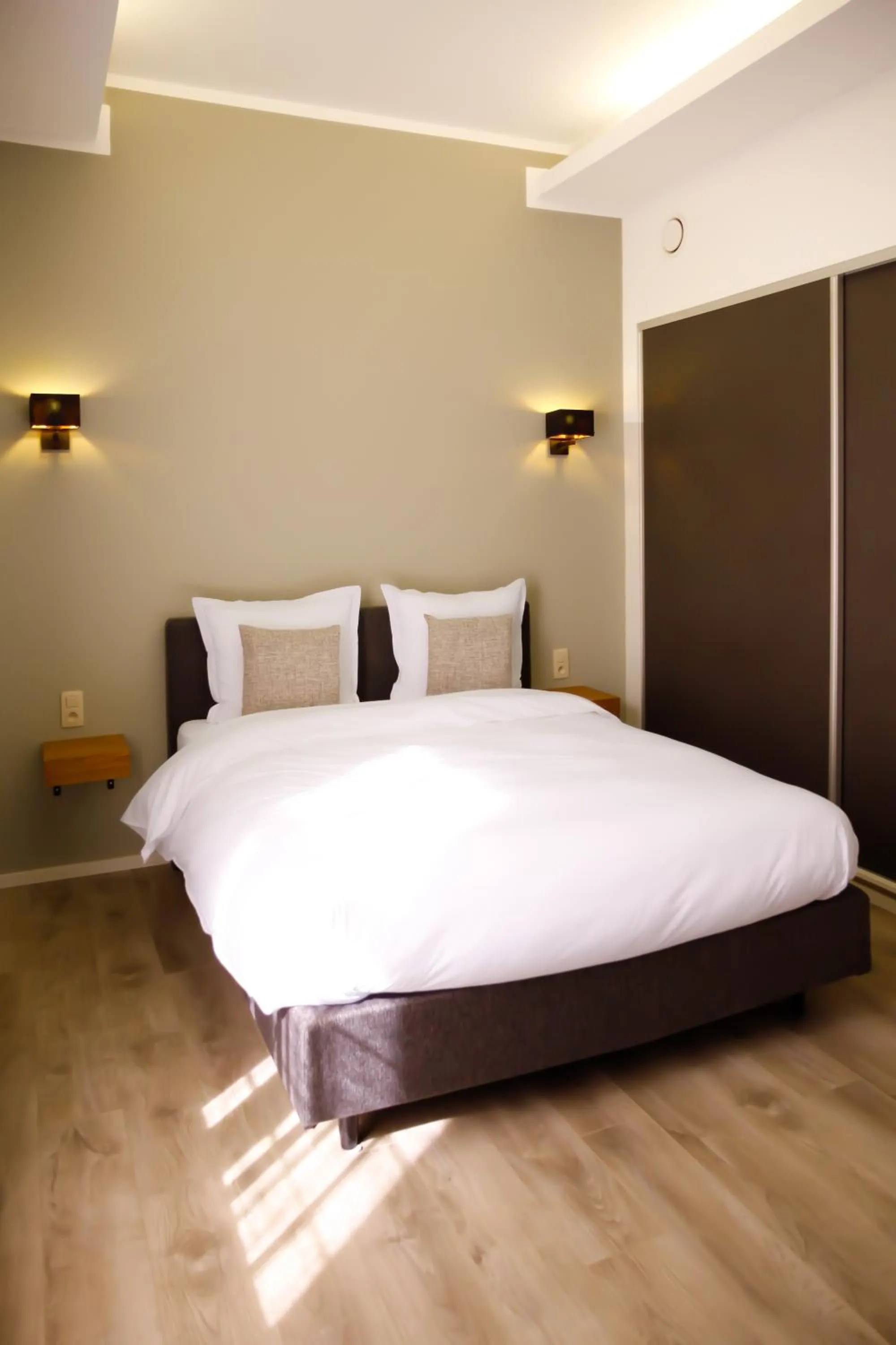 Photo of the whole room, Bed in Villa les érables Restaurant Linea