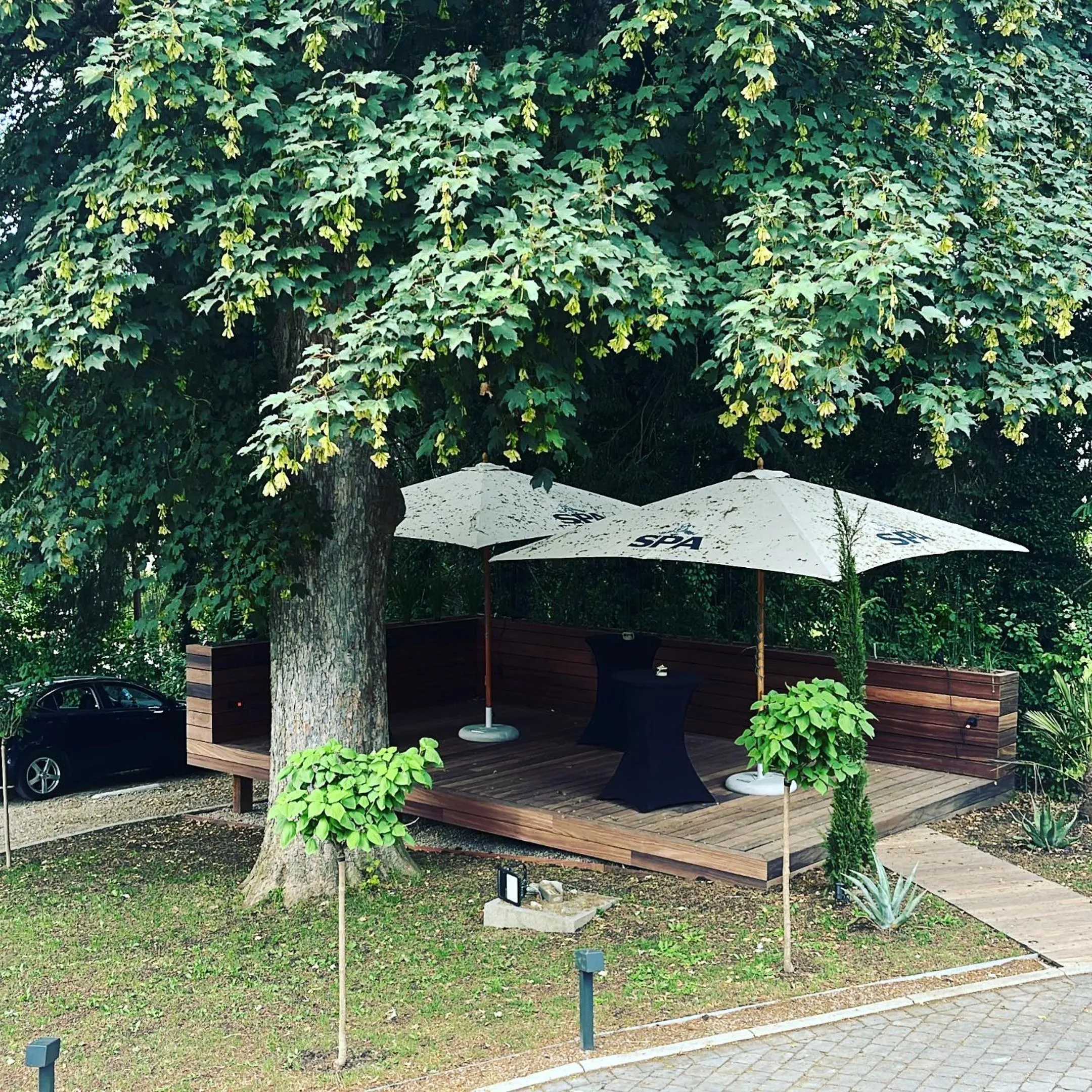 Patio in Villa les érables Restaurant Linea