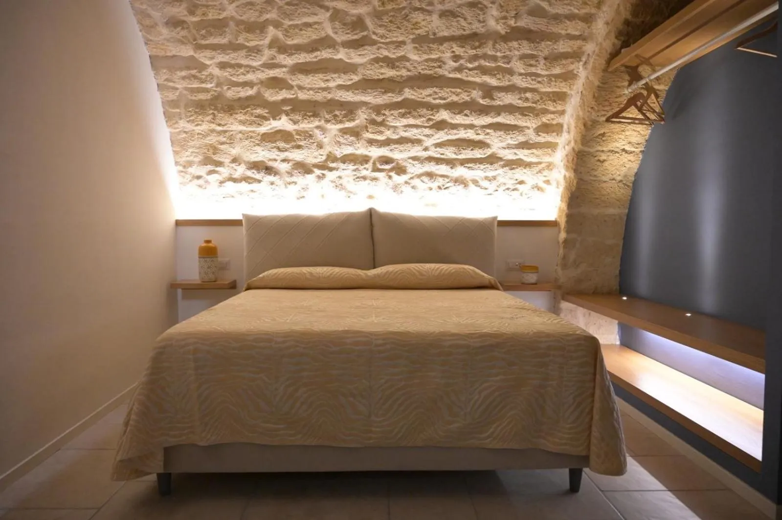 Bed in Pietrabianca Santa Maria Apartments