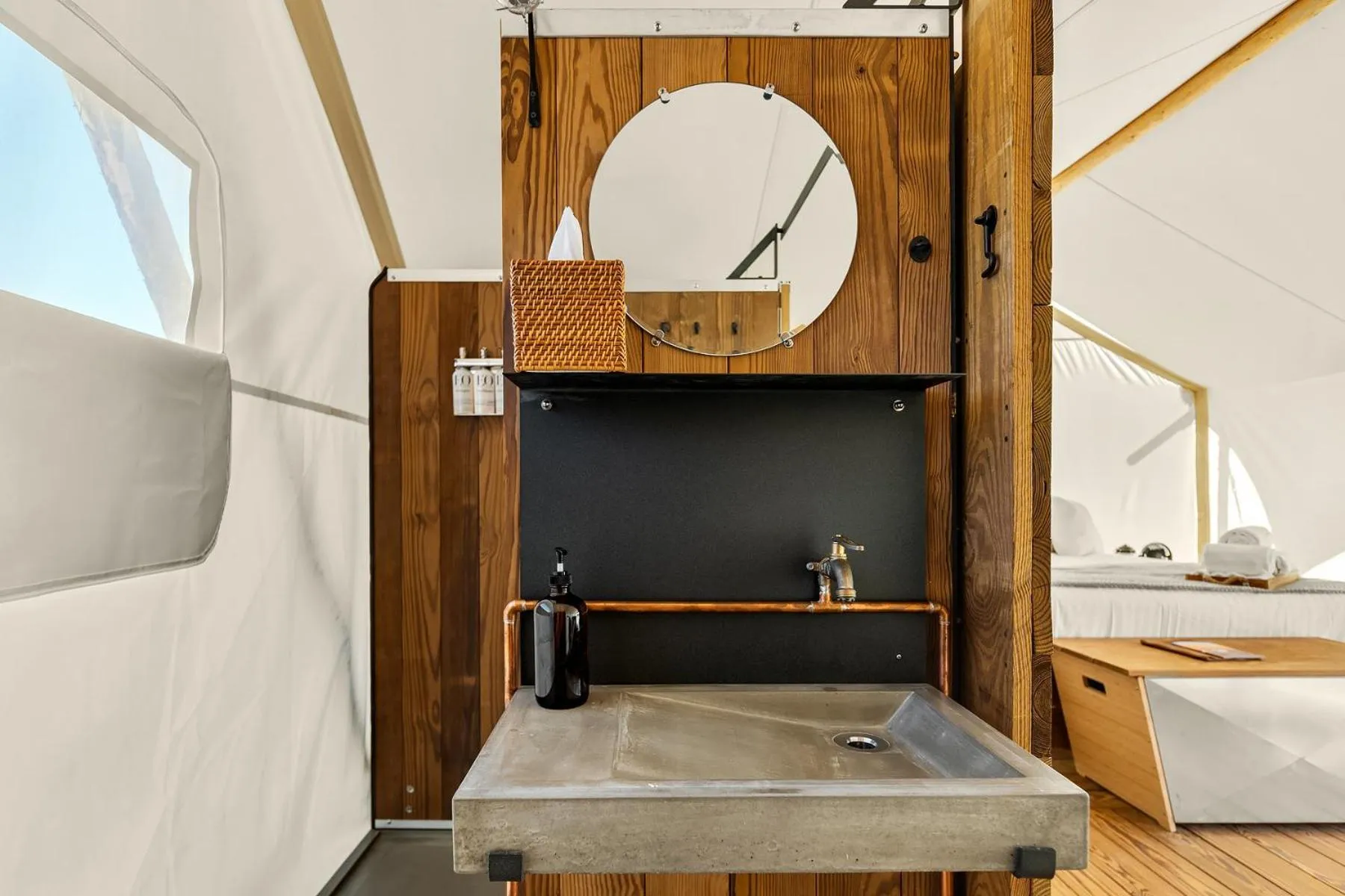 Bathroom in Under Canvas Bryce Canyon