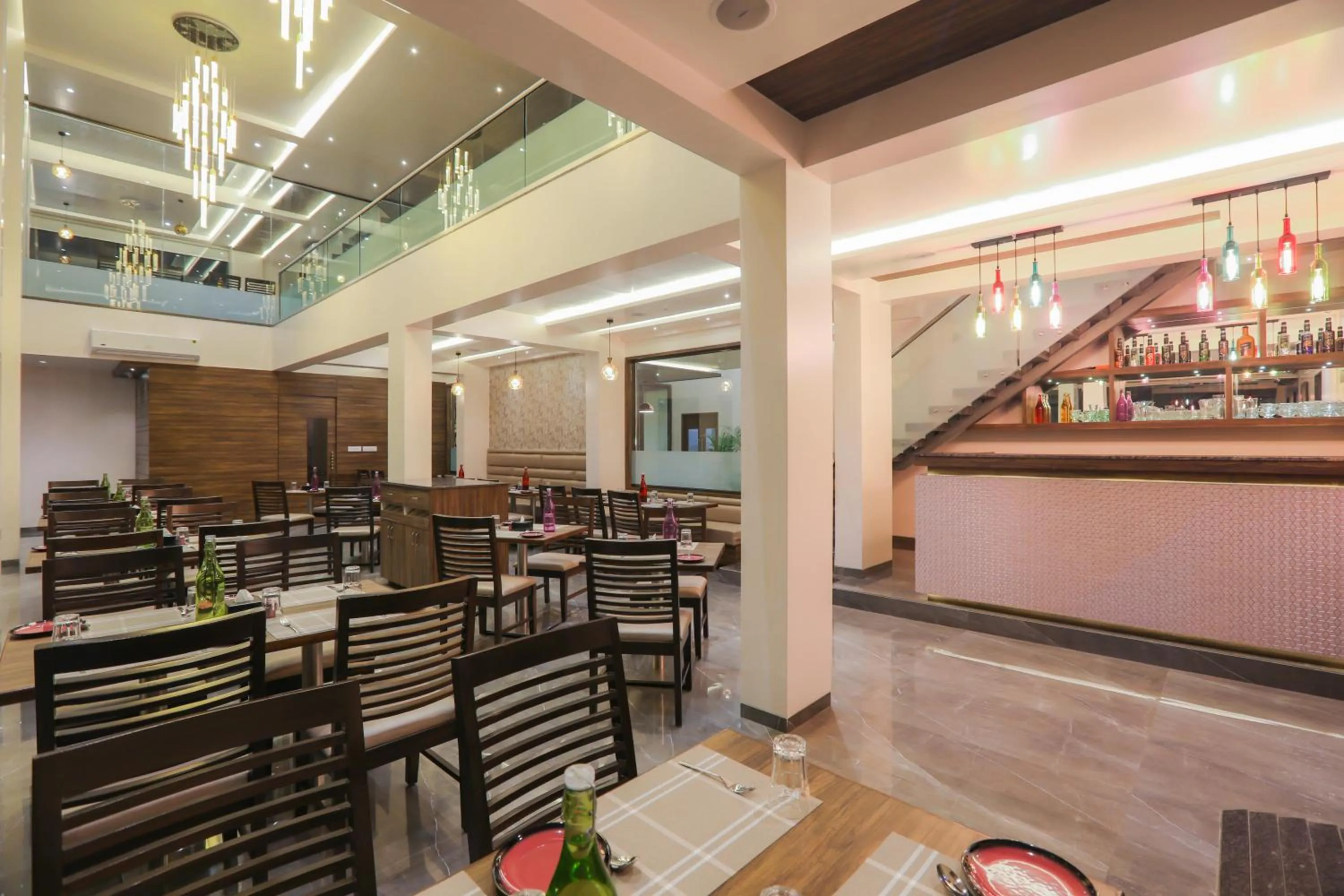 Restaurant/places to eat in Enrise by Sayaji, Khed Shivapur Pune