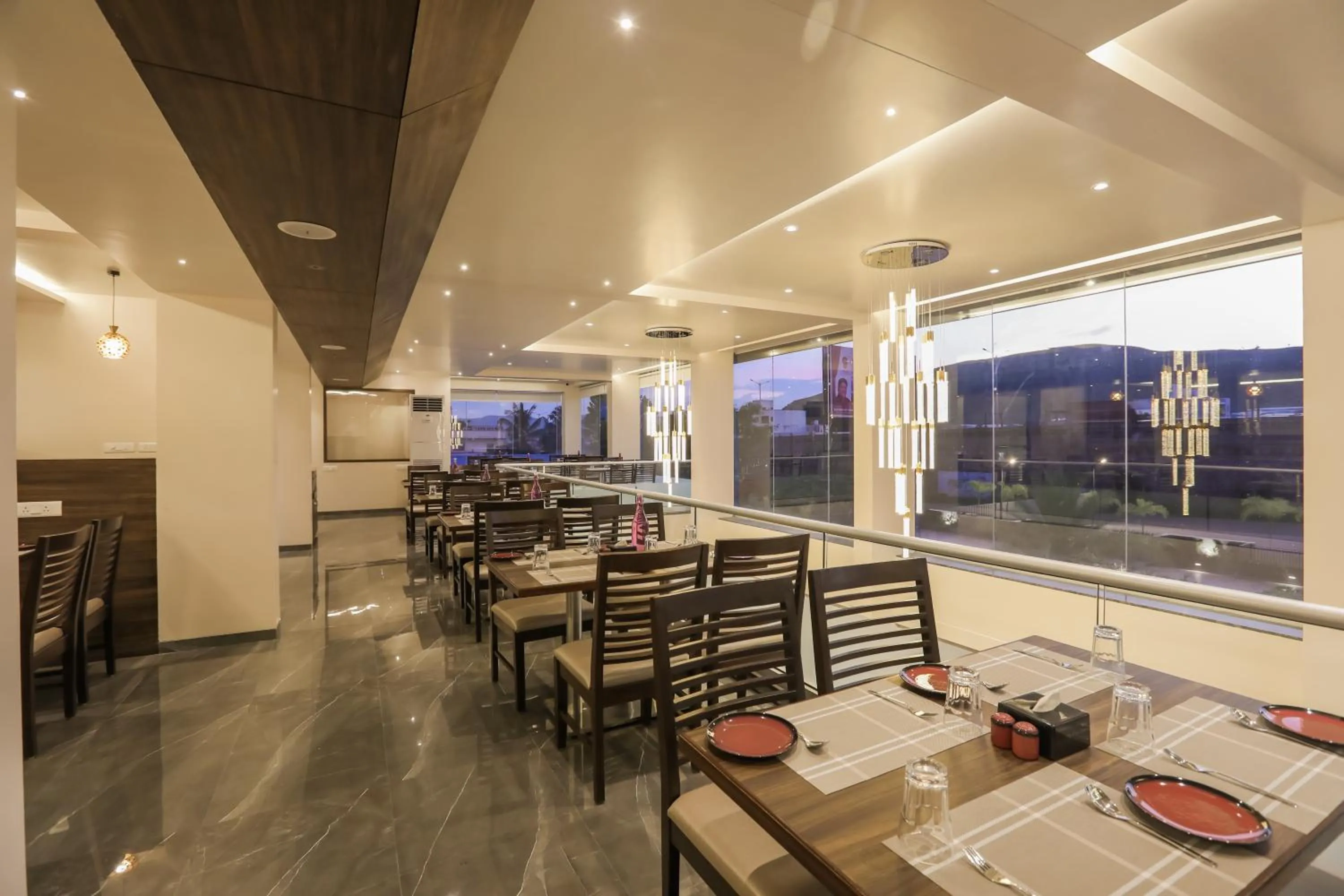 Restaurant/places to eat in Enrise by Sayaji, Khed Shivapur Pune
