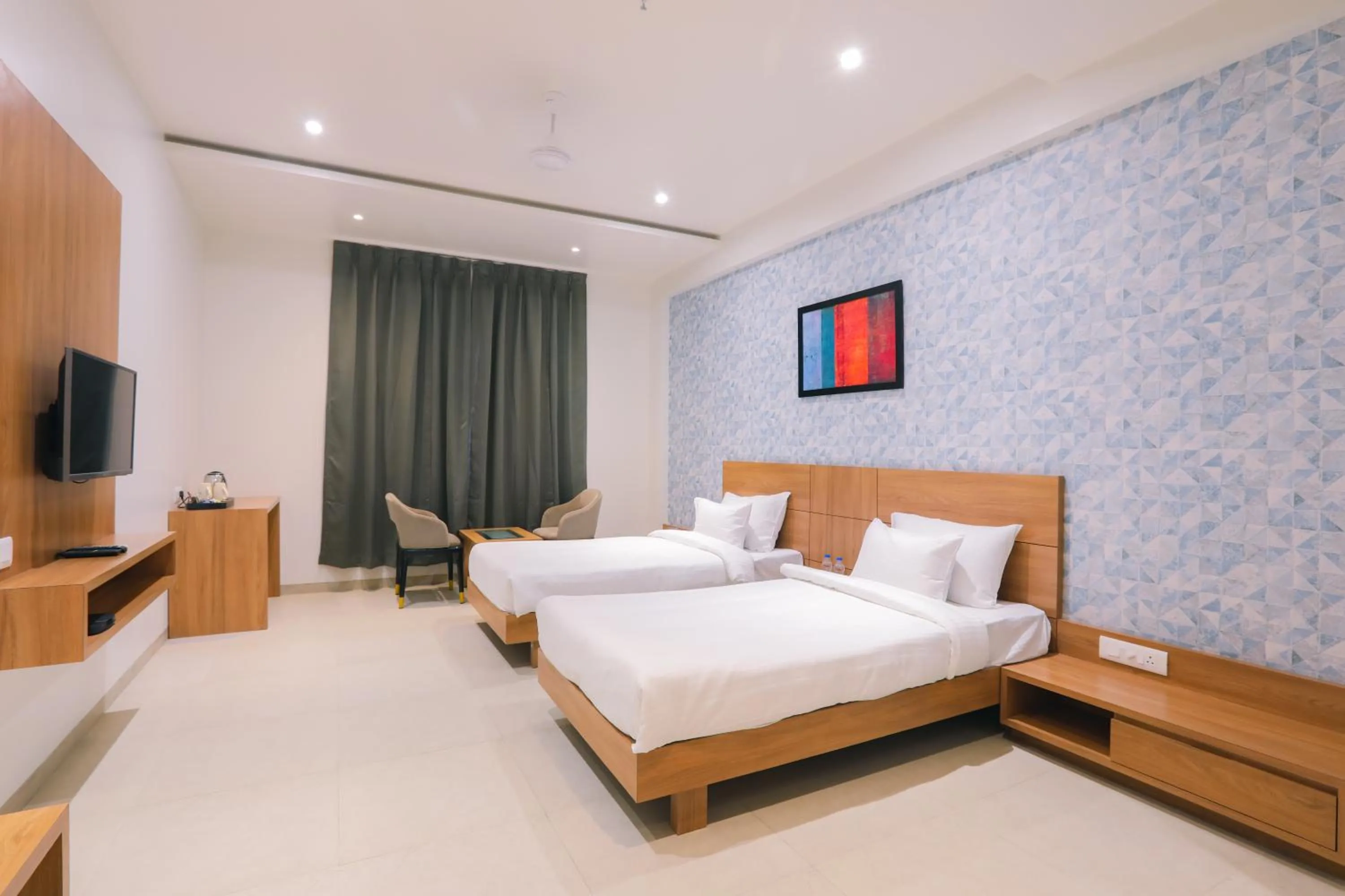 Bed in Enrise by Sayaji, Khed Shivapur Pune