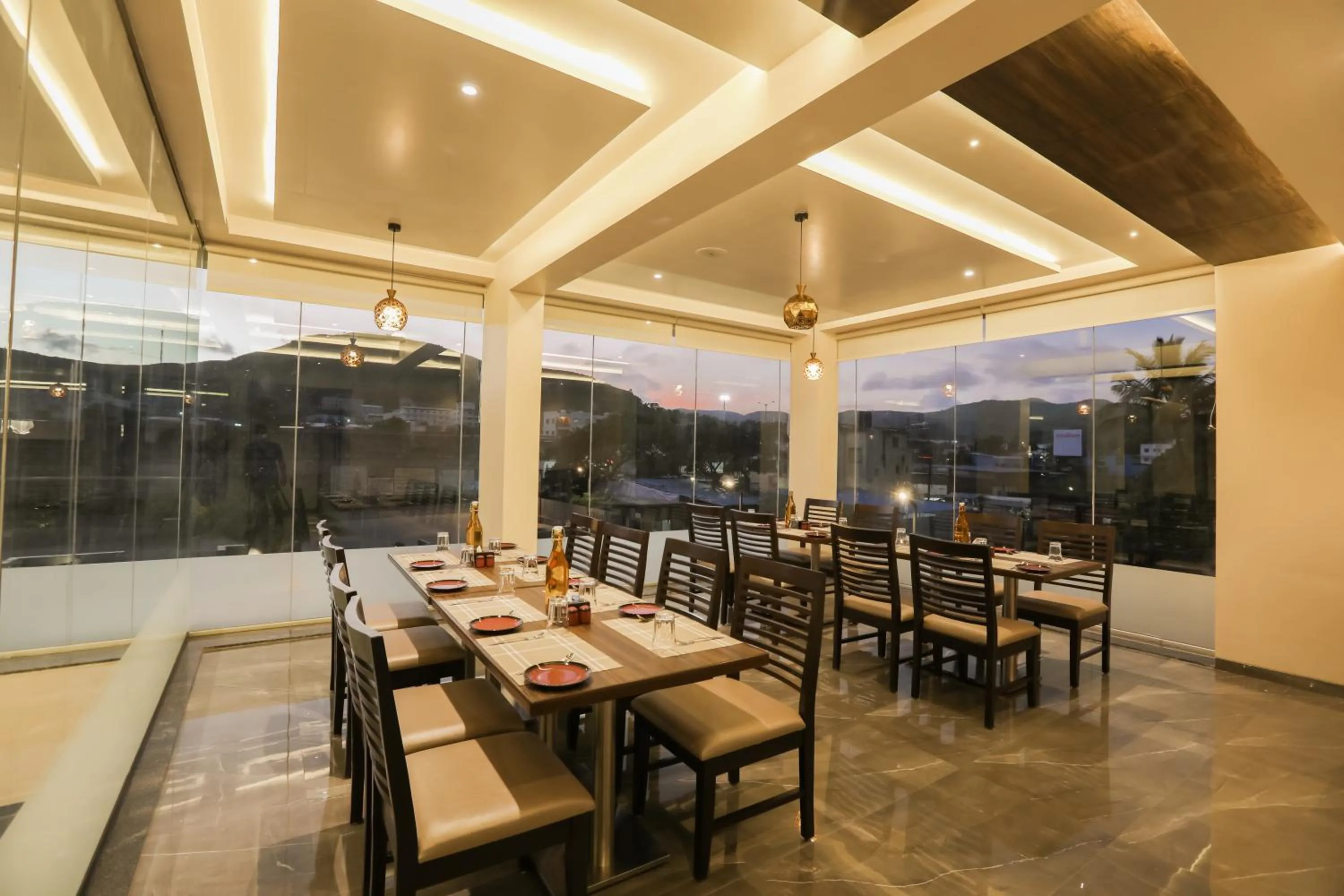 Restaurant/places to eat in Enrise by Sayaji, Khed Shivapur Pune
