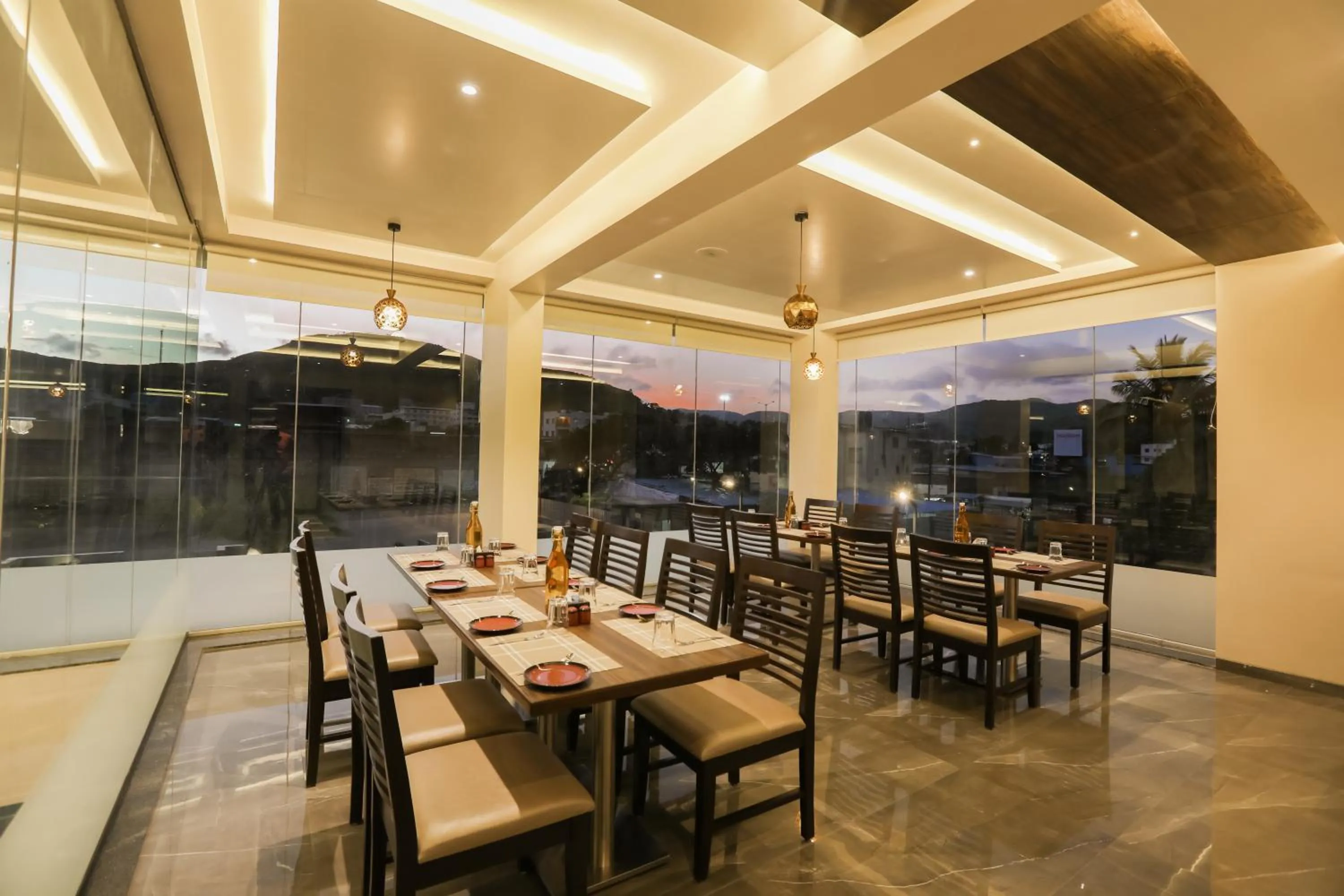 Restaurant/places to eat in Enrise by Sayaji, Khed Shivapur Pune