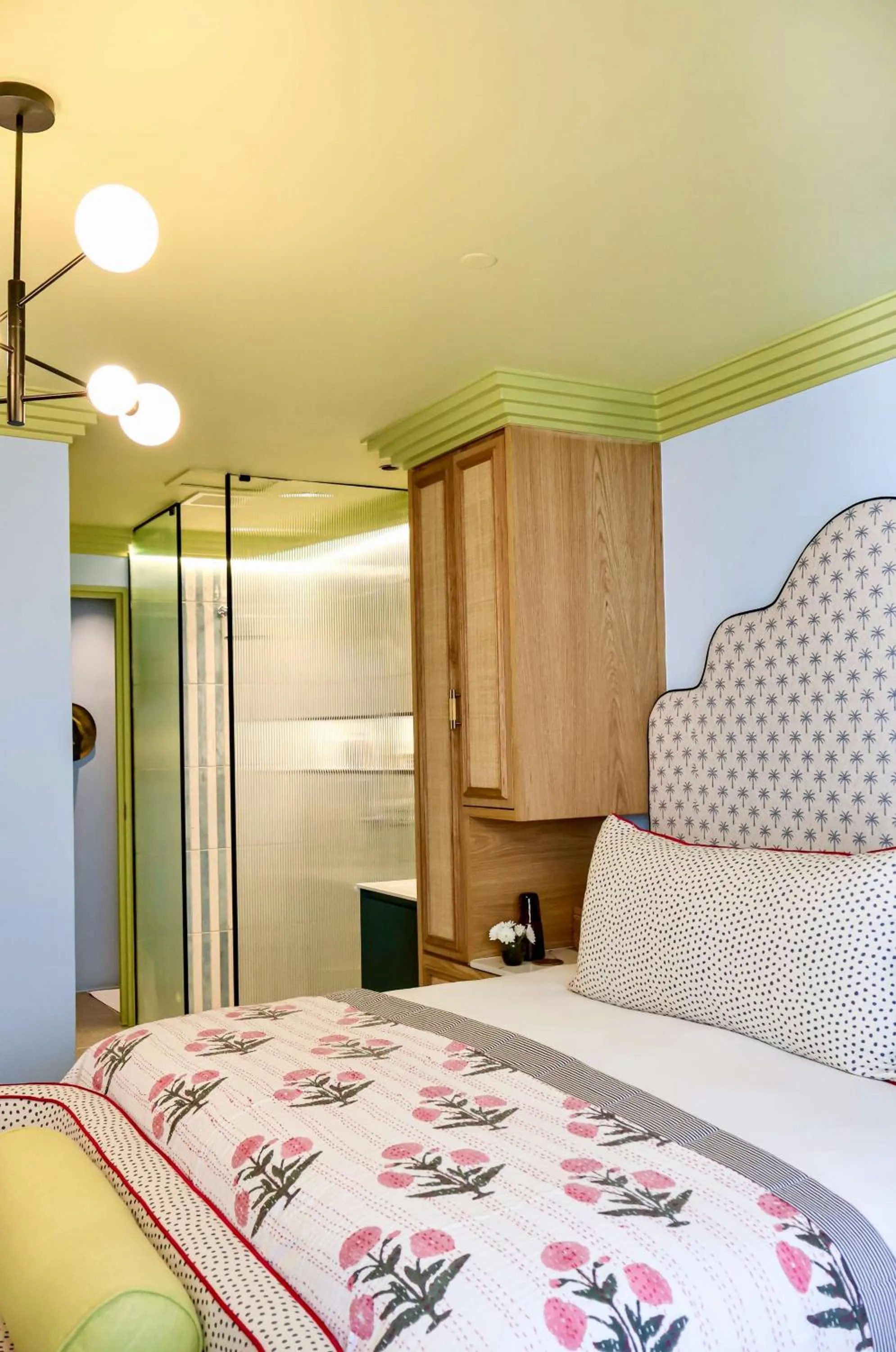 Bed in Royal Boutique Hotel