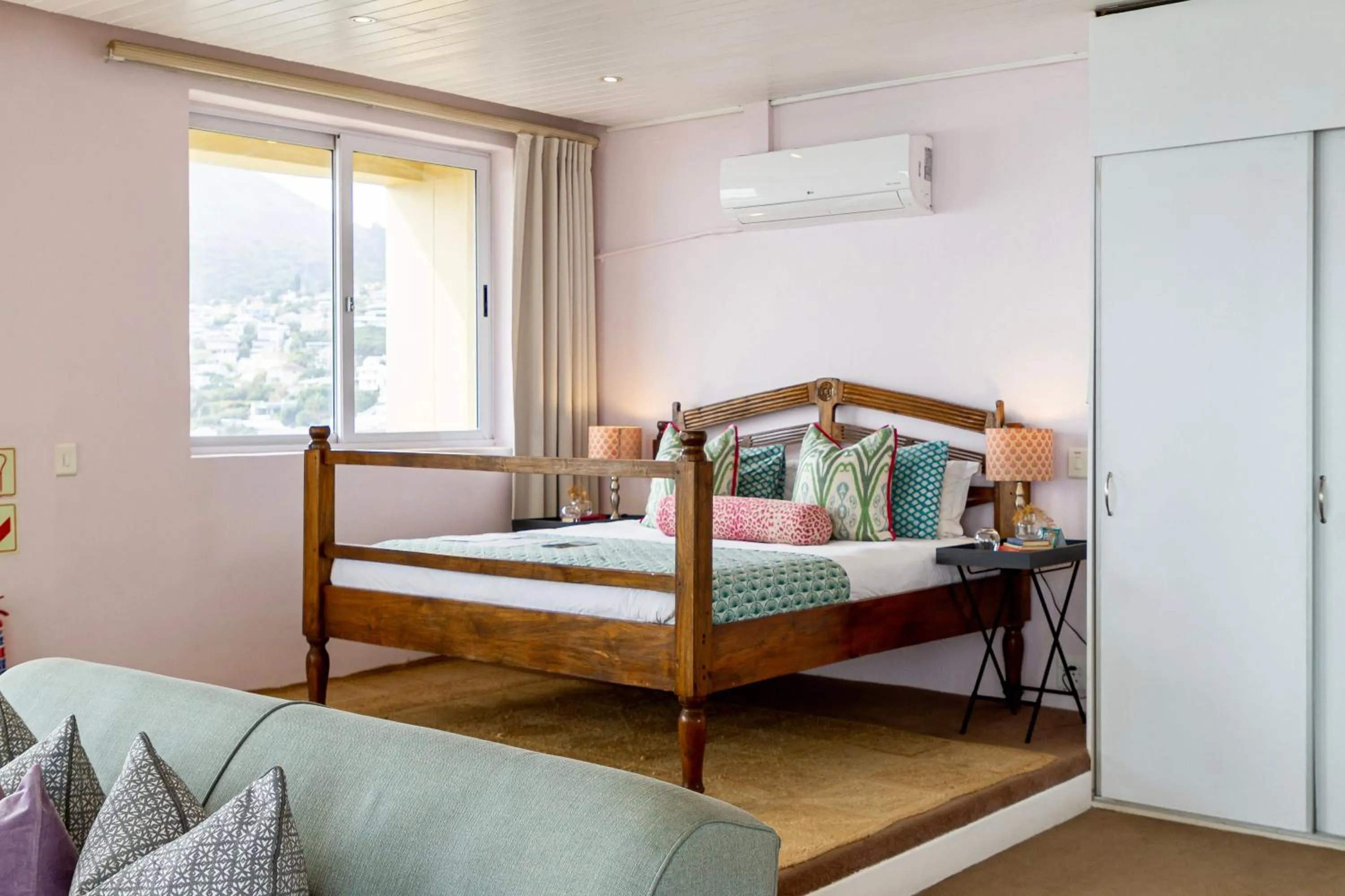 Photo of the whole room, Bed in Royal Boutique Hotel