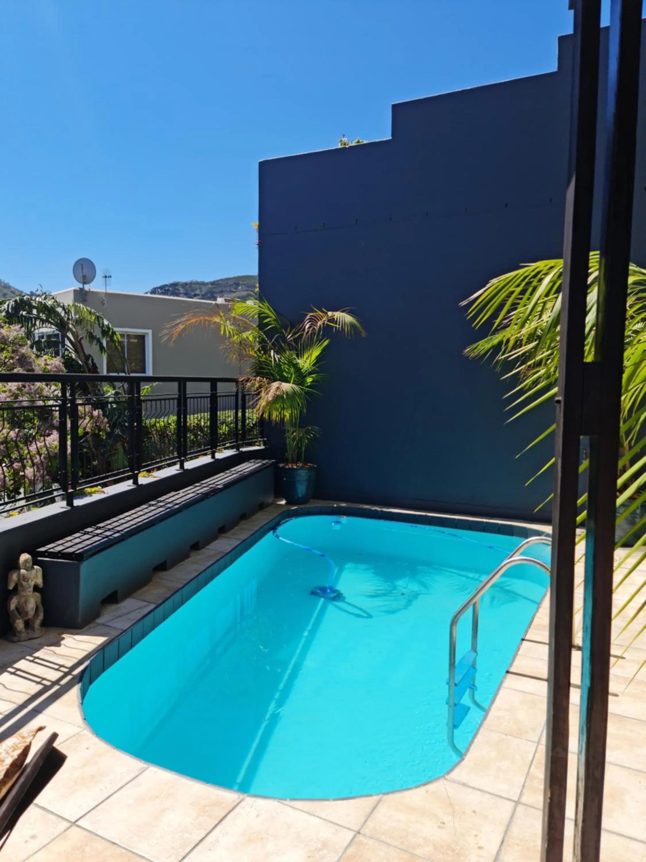 Swimming pool in Royal Boutique Hotel