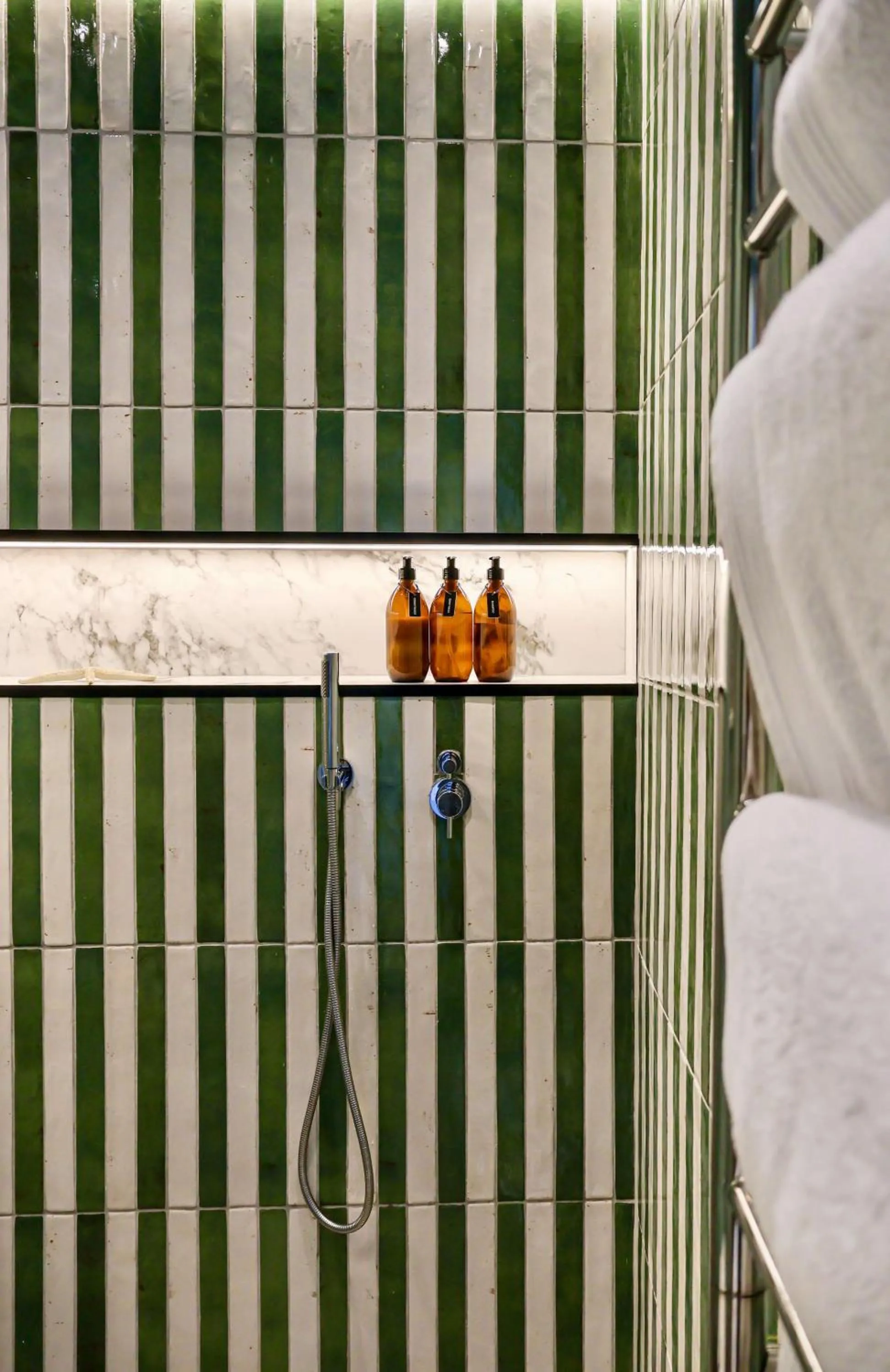 Shower in Royal Boutique Hotel
