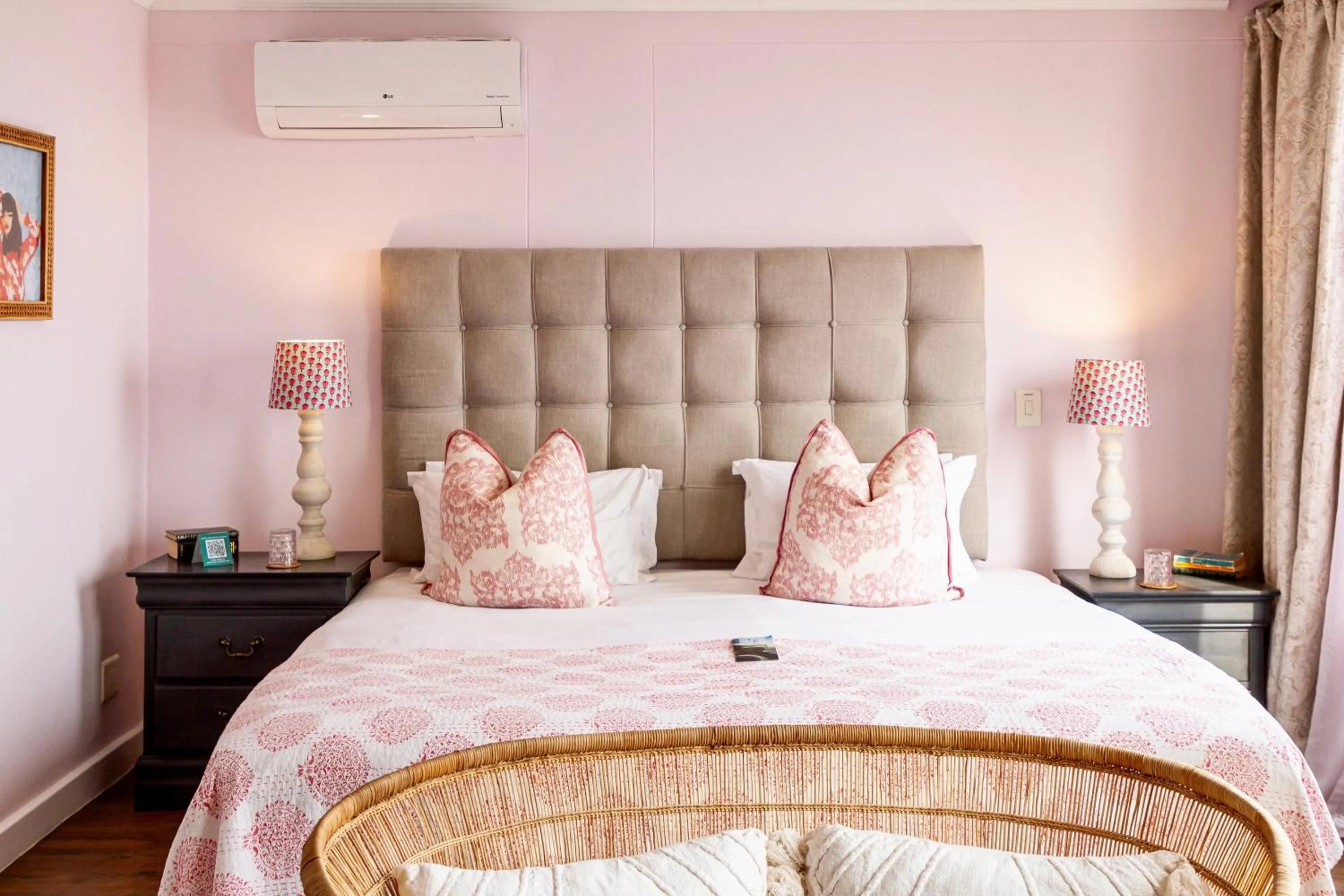 Bedroom, Bed in Royal Boutique Hotel