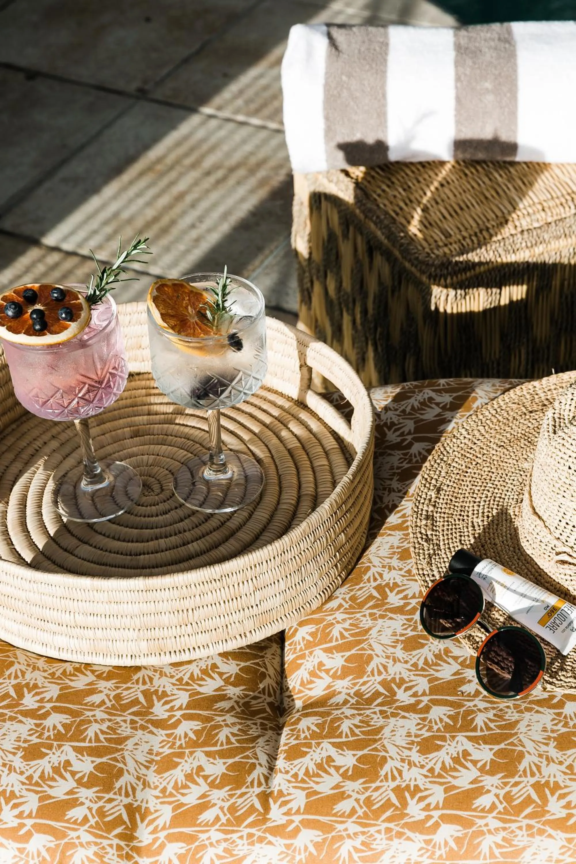 Food and drinks in Royal Boutique Hotel