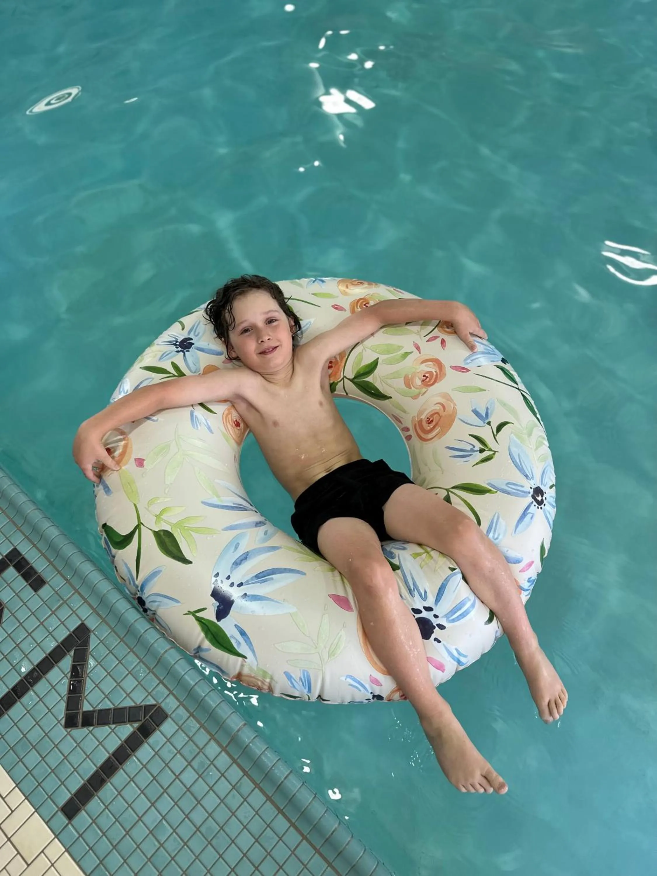 Swimming pool in Delta Hotels by Marriott Calgary Downtown