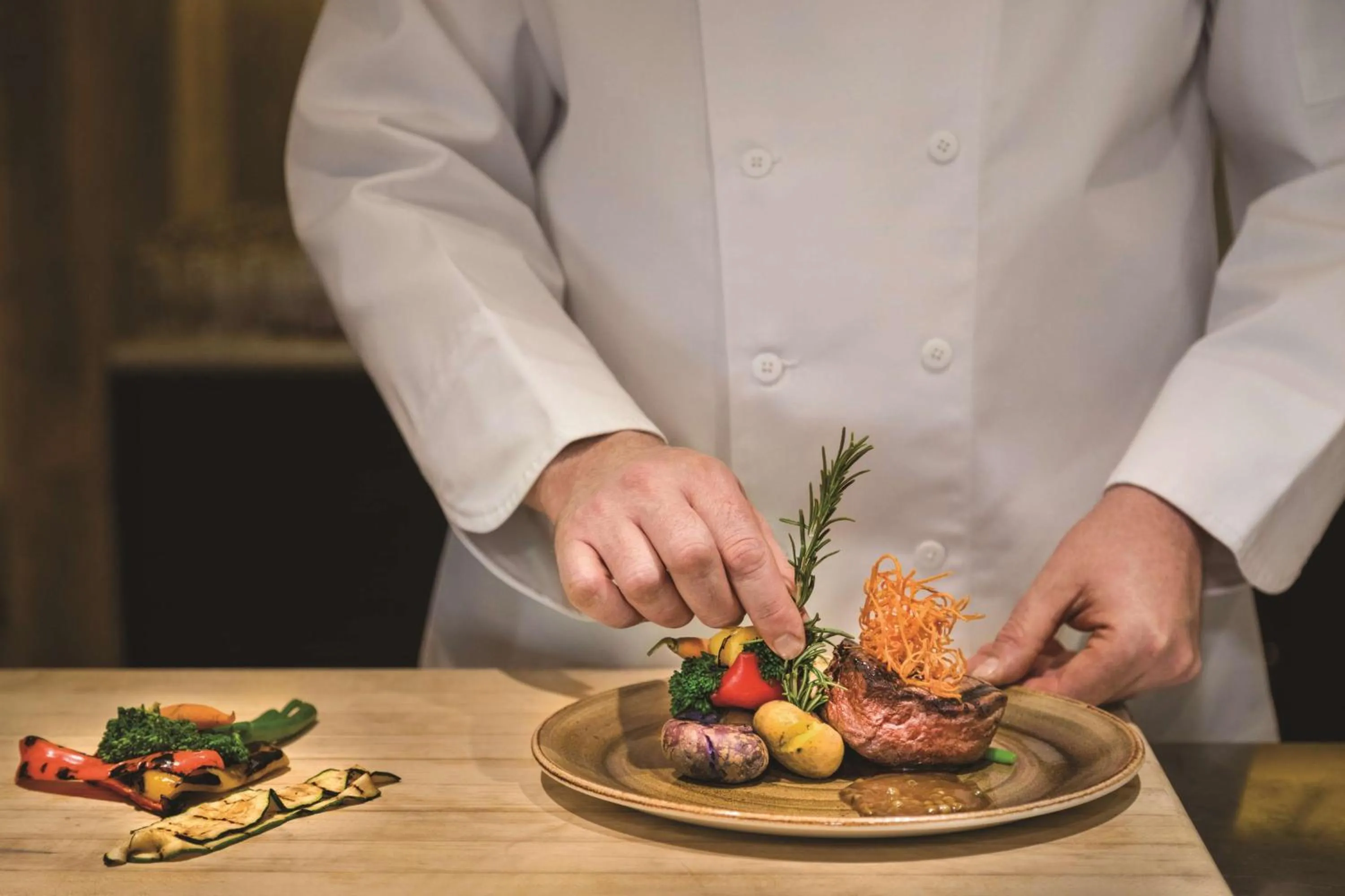 Restaurant/places to eat in Coast Edmonton Plaza Hotel by APA