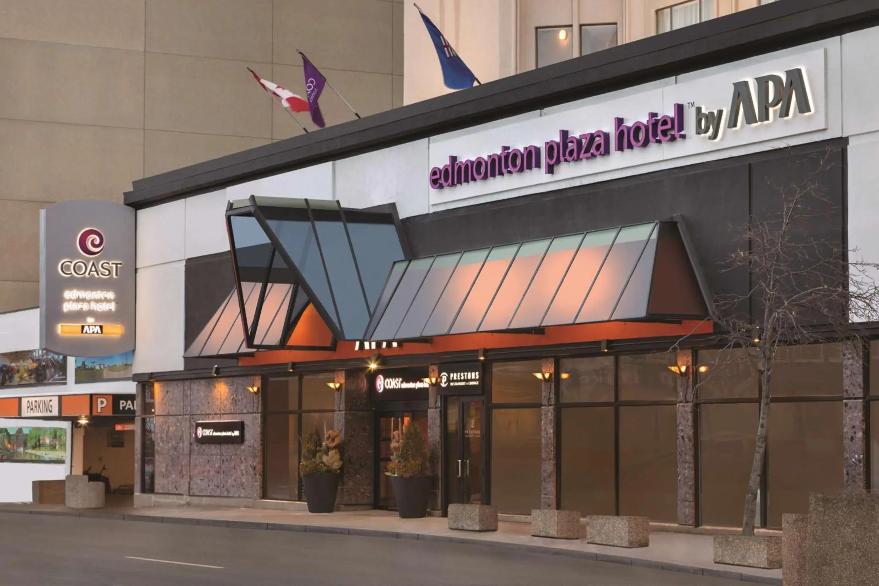 Property building in Coast Edmonton Plaza Hotel by APA Property building in Coast Edmonton Plaza Hotel by APA