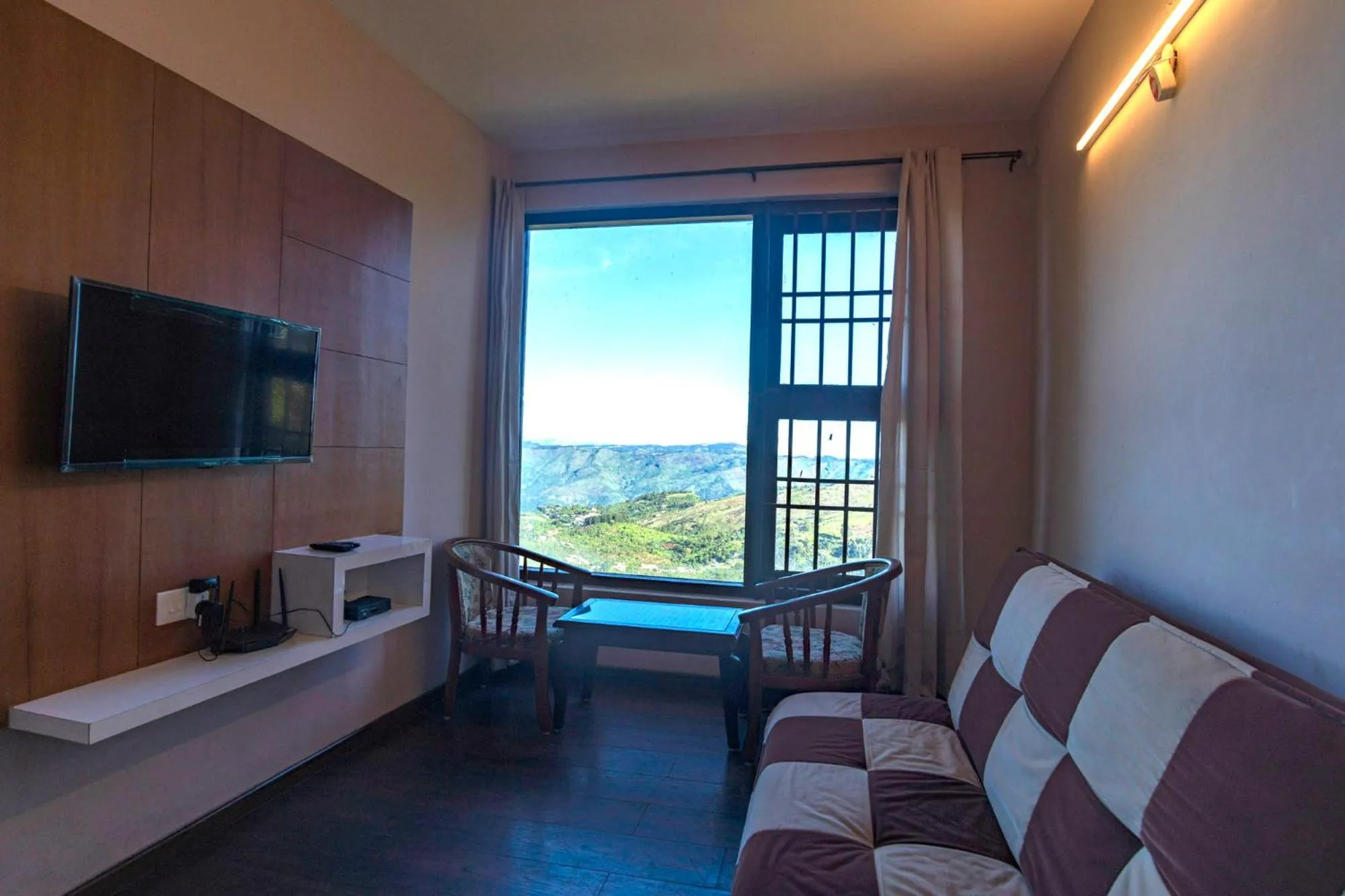 TV and multimedia in Warmth Hill Crest