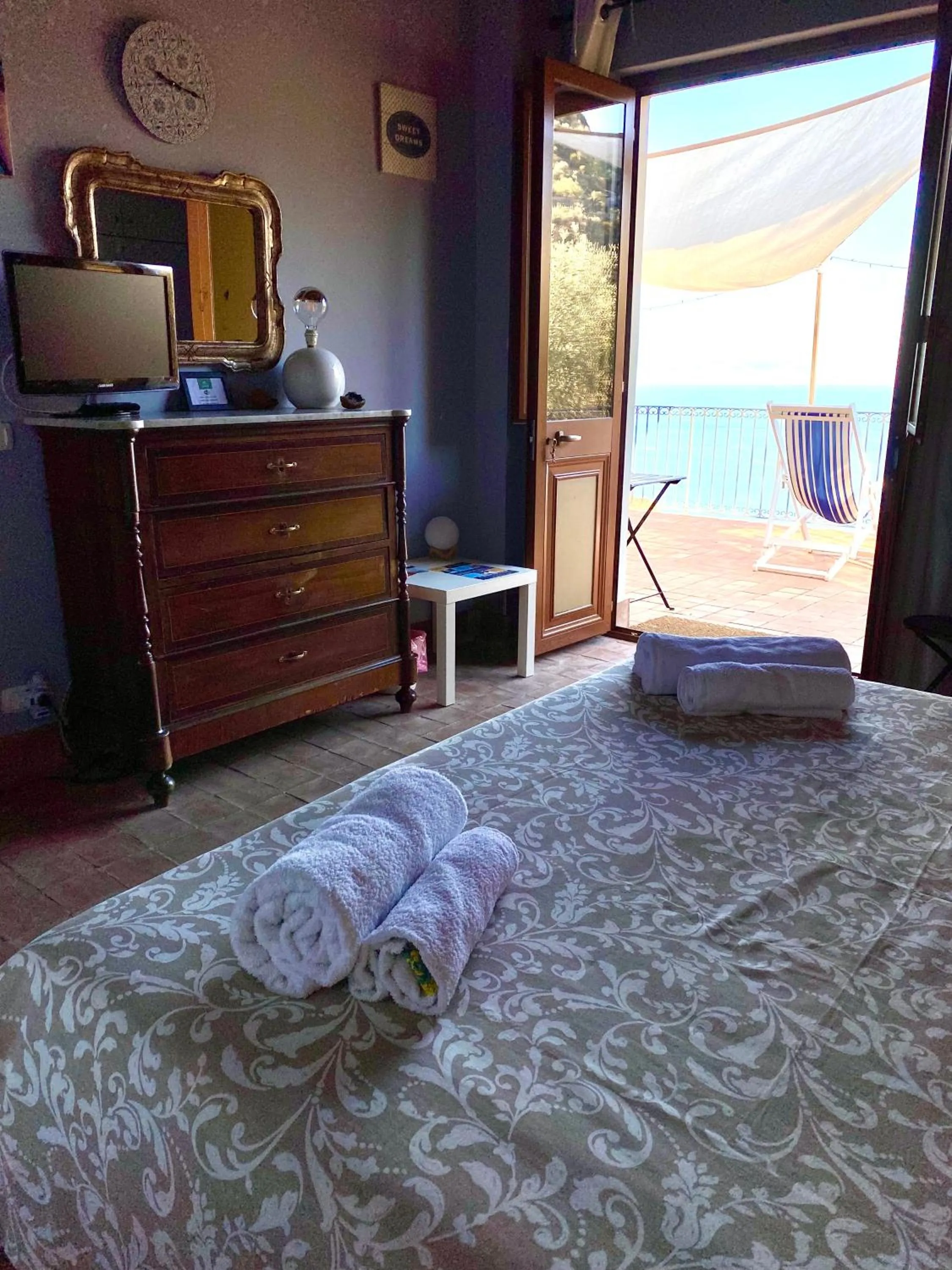 Bed in Casa dei sogni Taormina