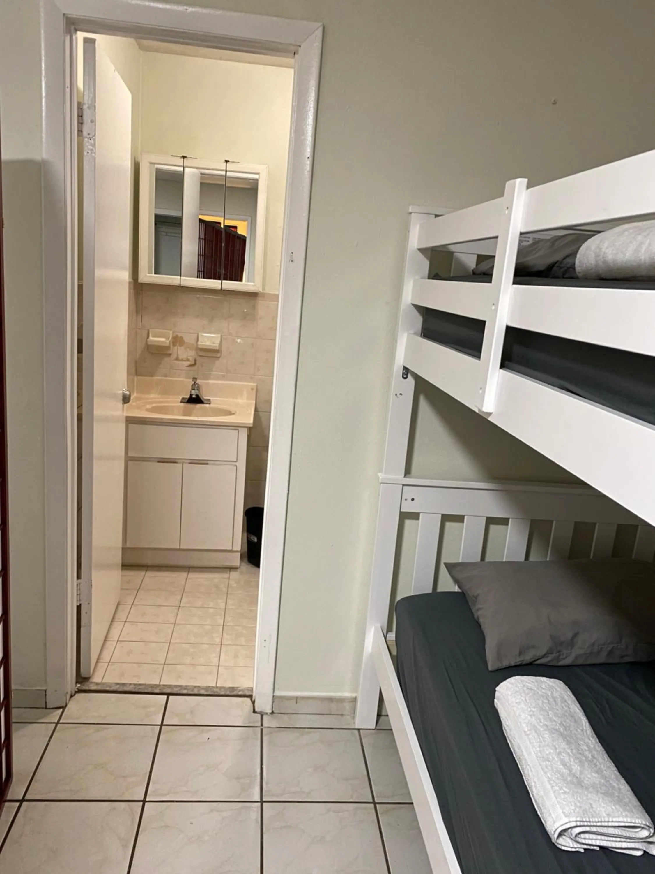 Single Size TOP Bunk Bed - Mixed Shared ROOM