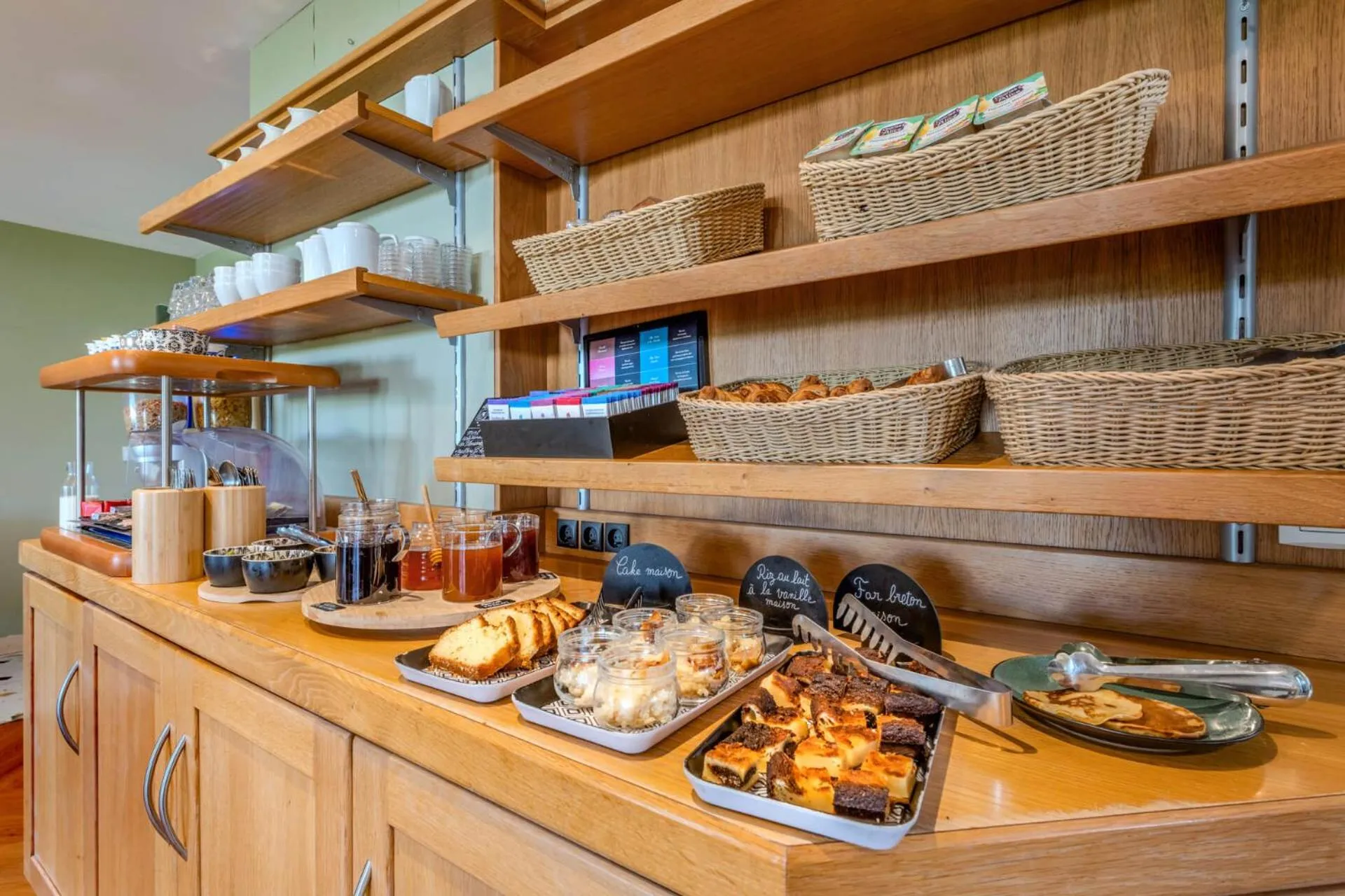 Breakfast in The Originals City, Hôtel Armen Le Triton, Roscoff