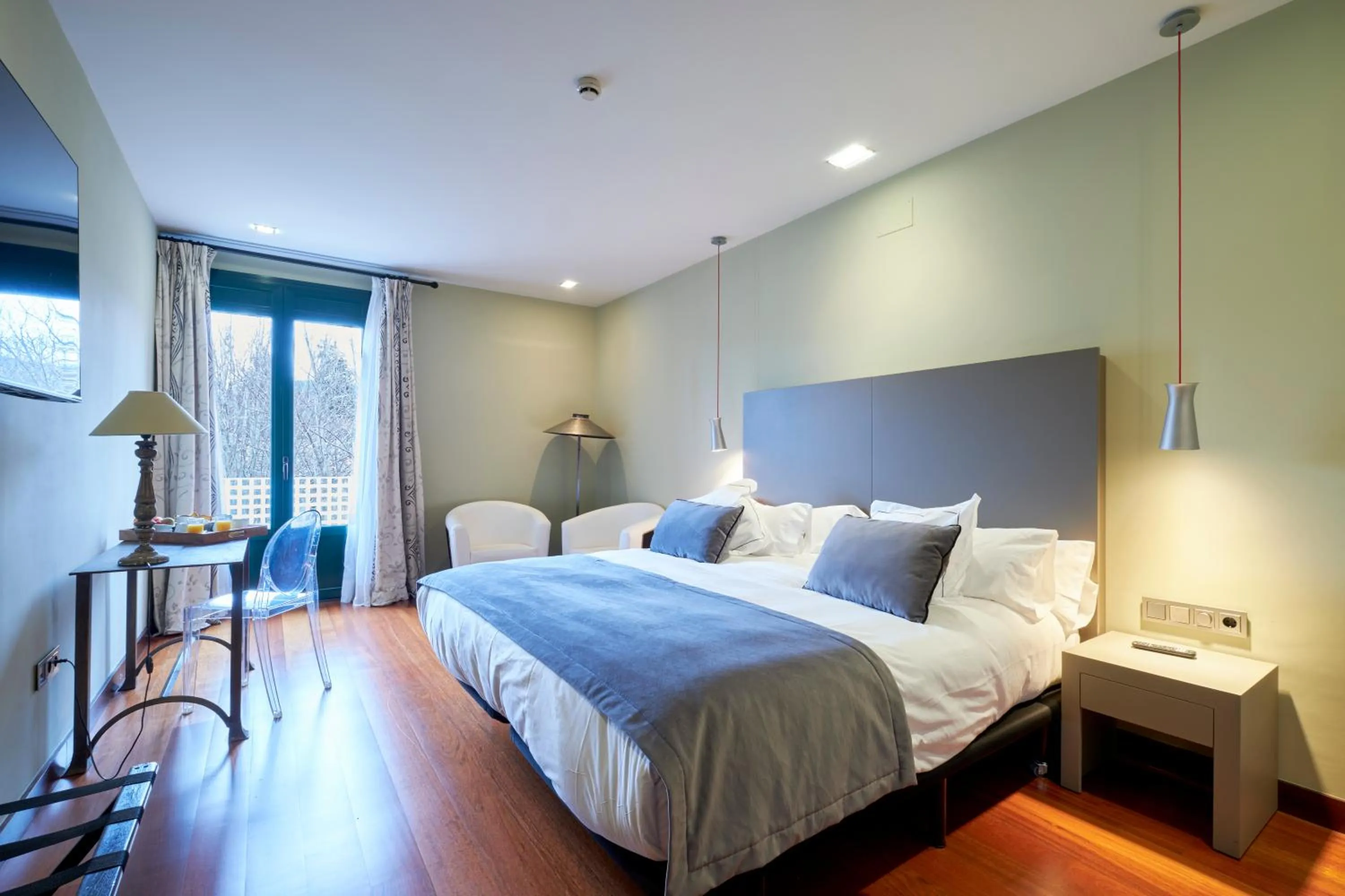 Photo of the whole room, Bed in Hotel AR Isabel de Farnesio