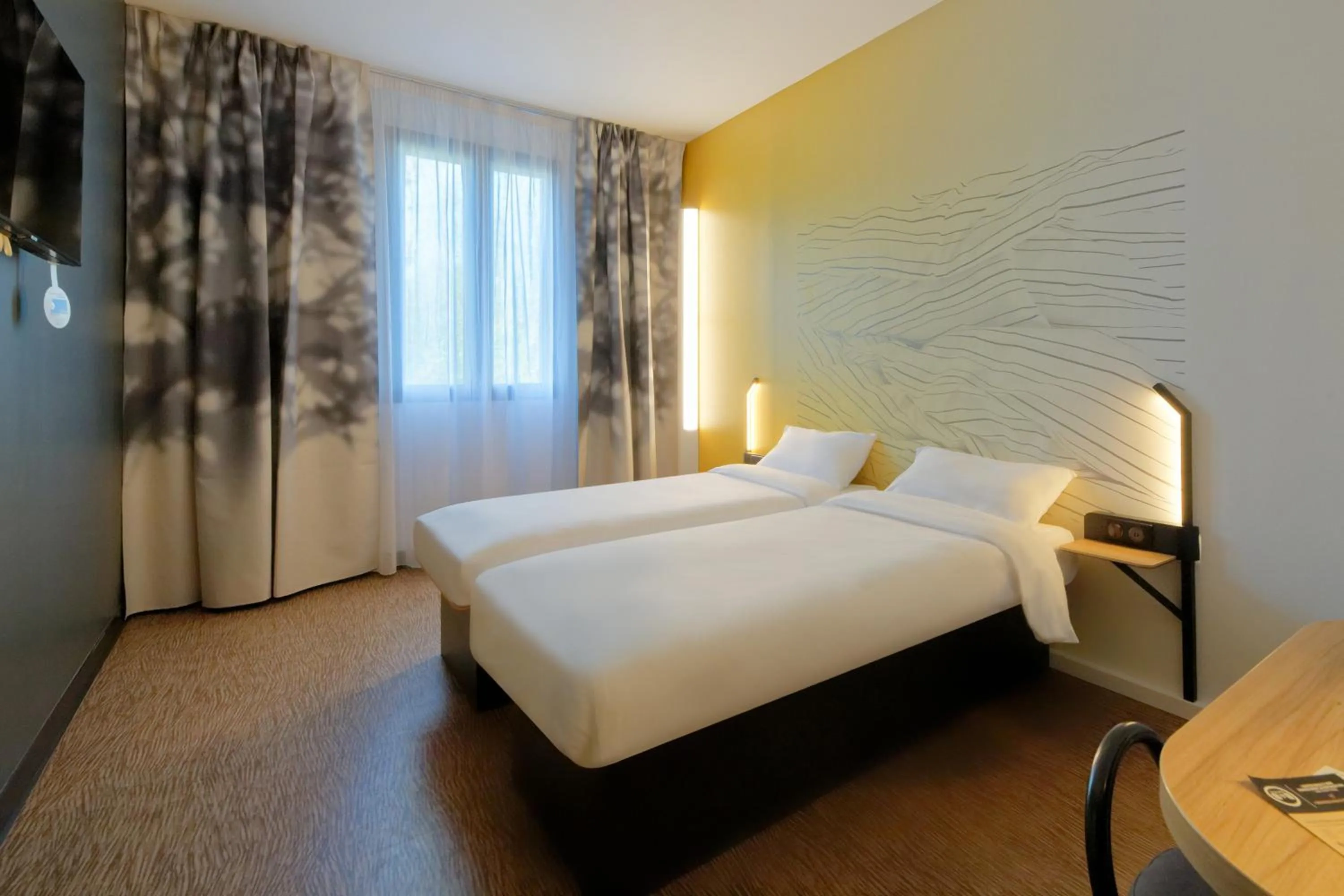 Bedroom, Bed in B&B HOTEL Le Touquet