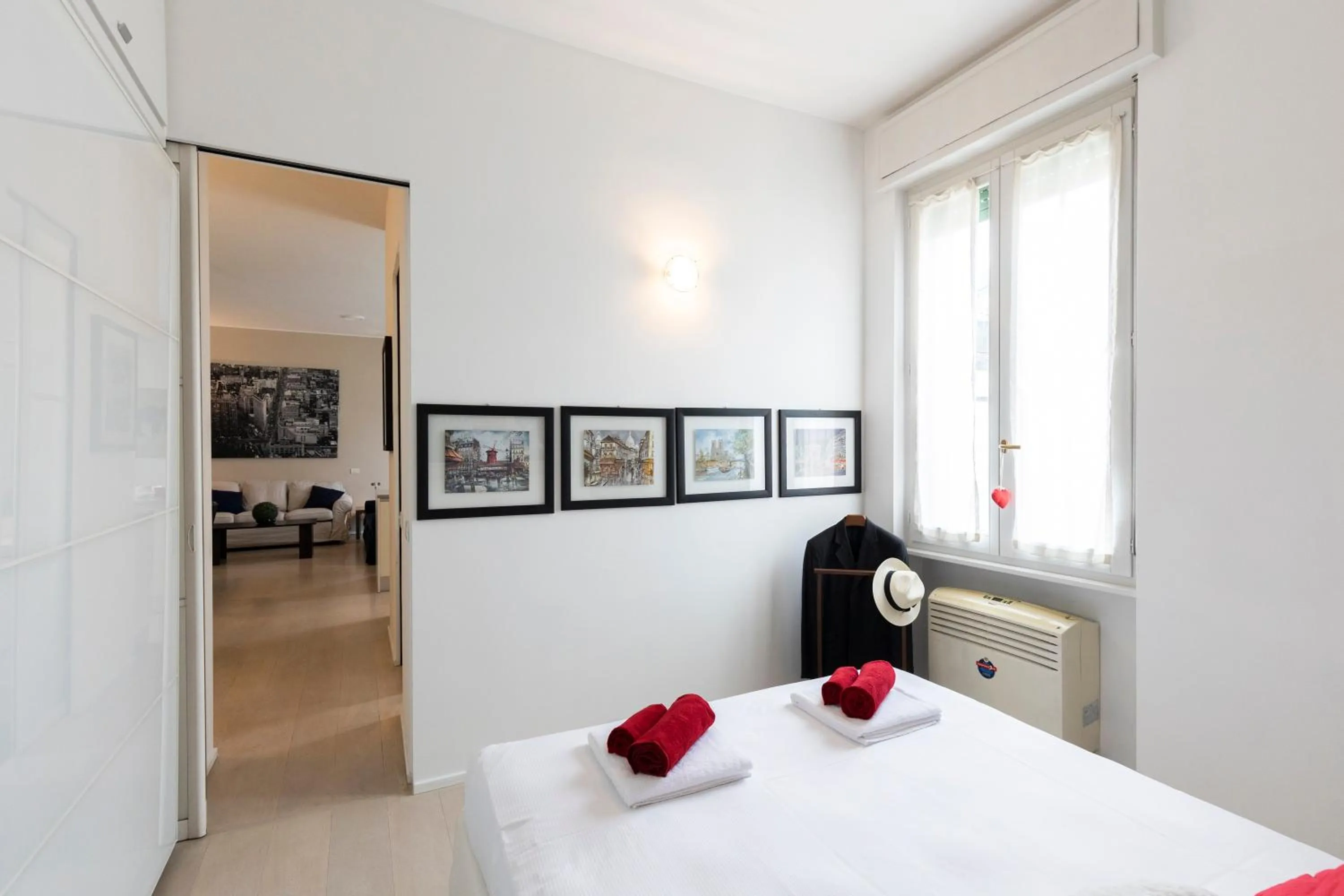 Bathroom, Bed in Dream Experience - Garibaldi