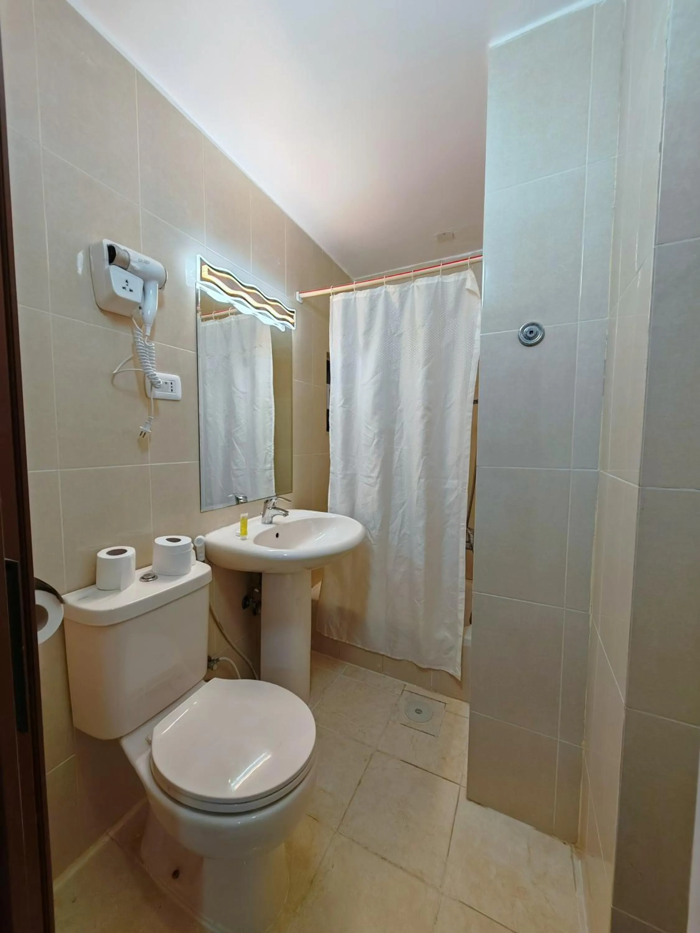 Cleopetra Hotel